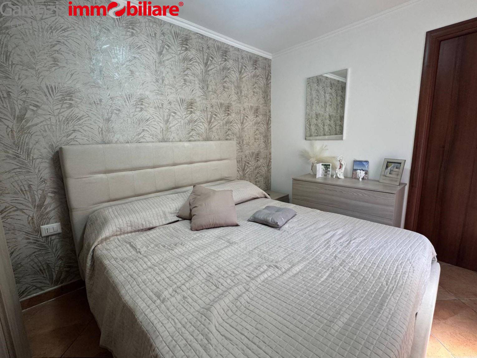 Appartamento in vendita a Napoli, San Carlo Arena