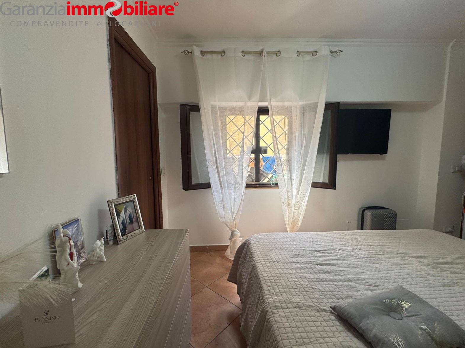 Appartamento in vendita a Napoli, San Carlo Arena