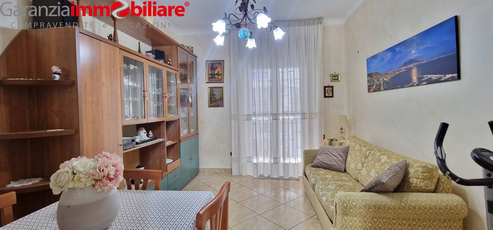 Appartamento in vendita a Napoli, San Carlo Arena