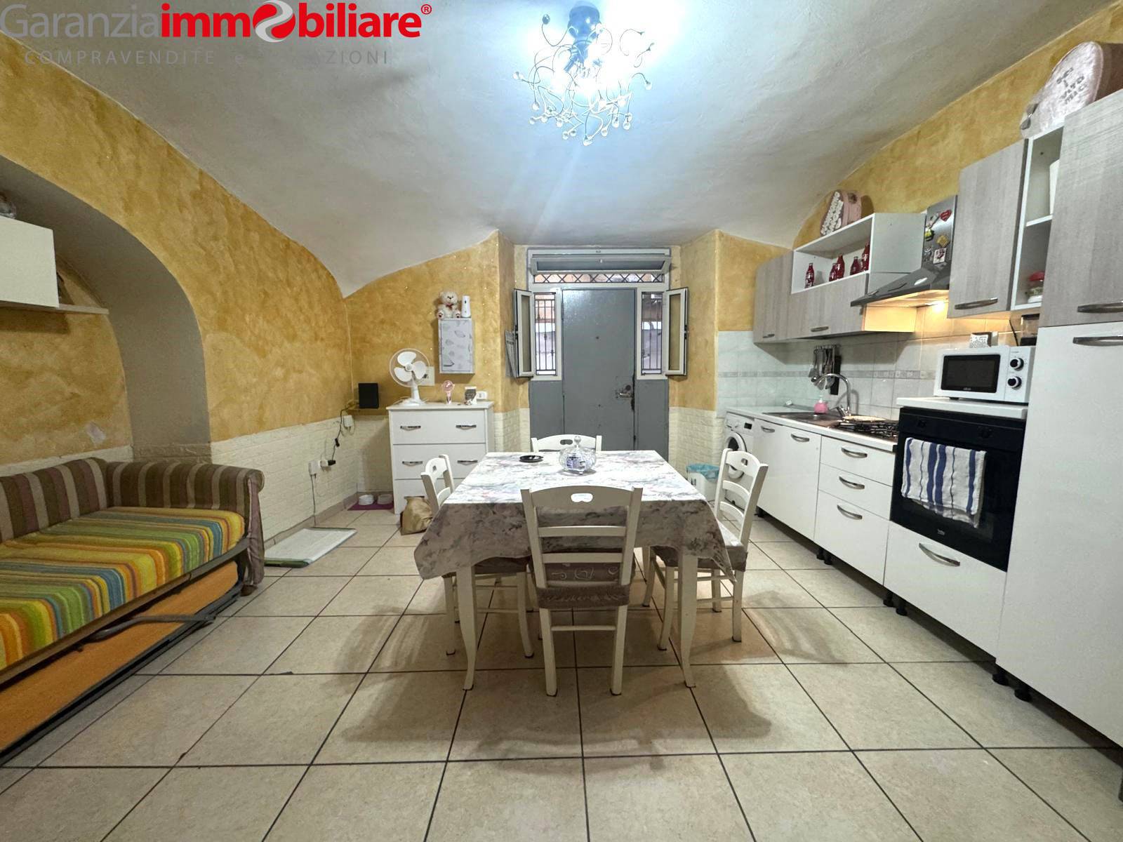 Appartamento in vendita a Napoli, San Carlo Arena