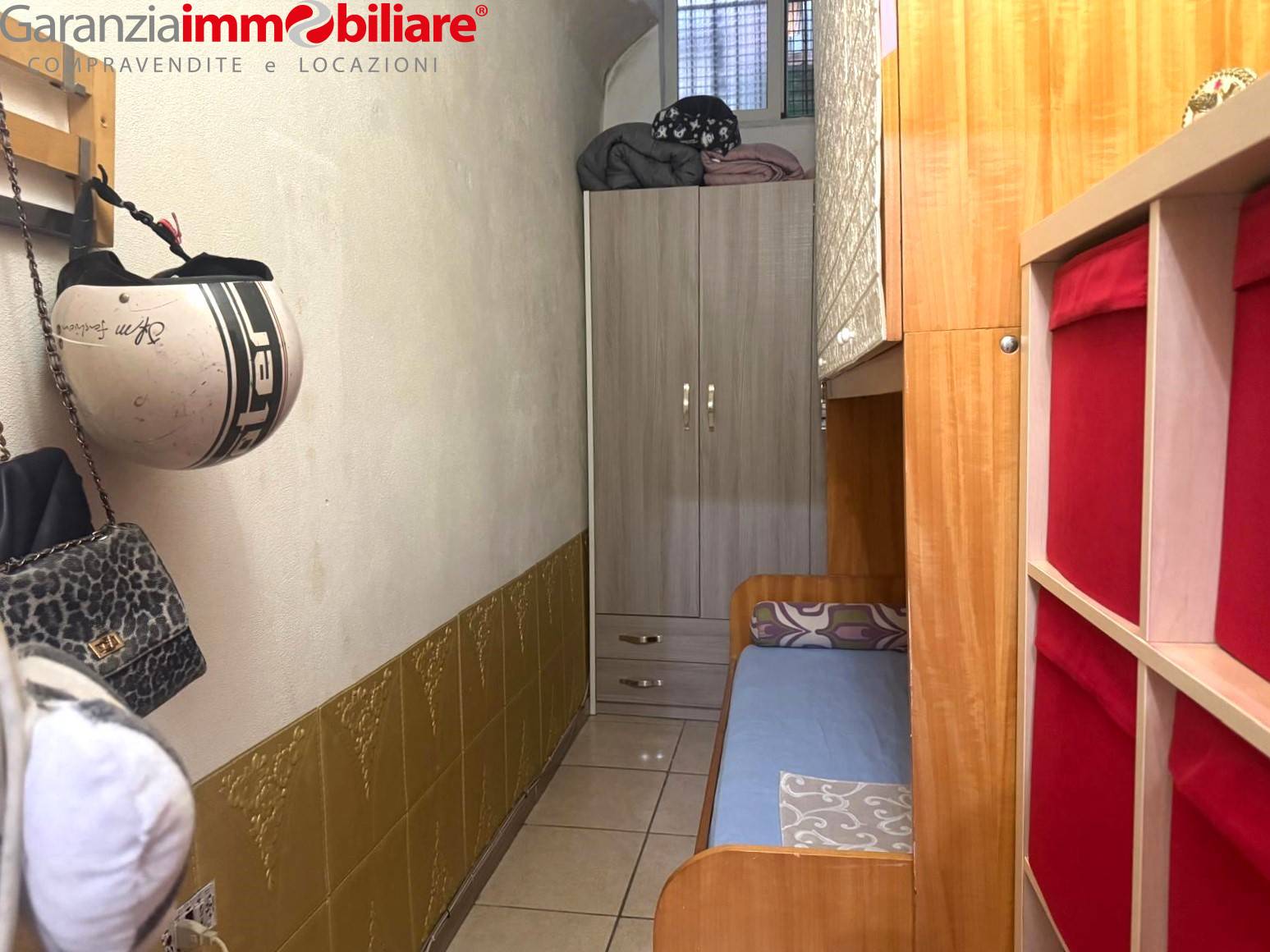 Appartamento in vendita a Napoli, San Carlo Arena