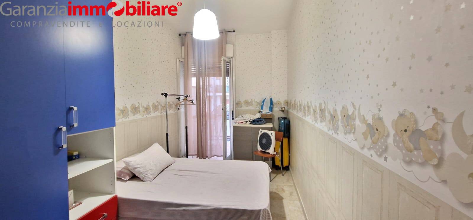 Appartamento in vendita a Napoli, San Carlo Arena