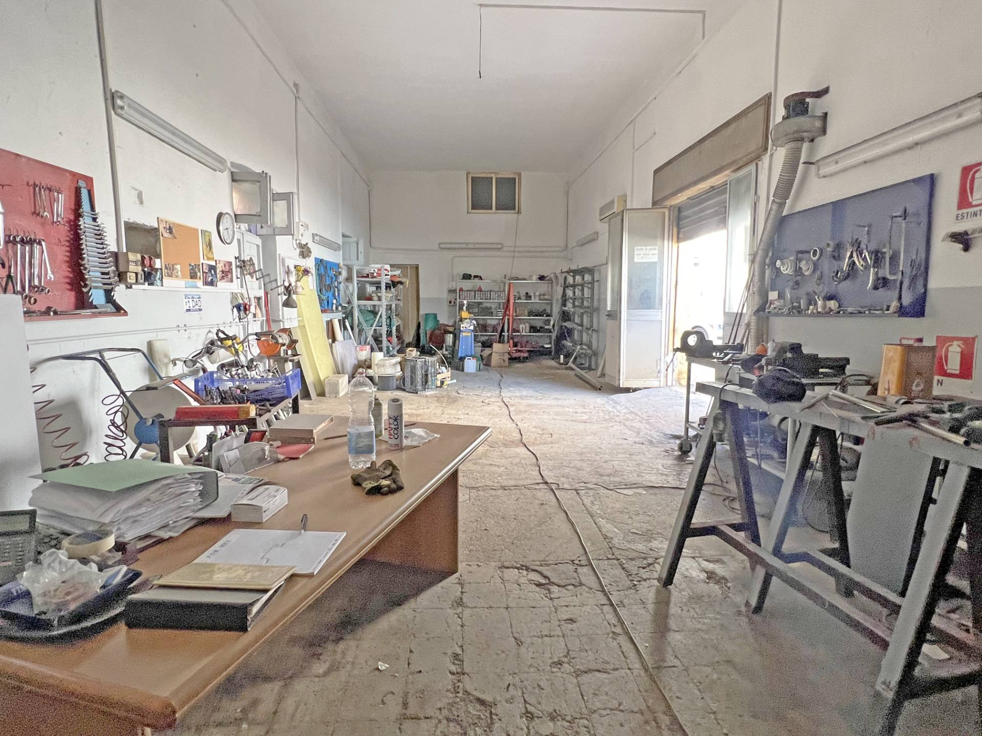 Attivit Commerciale in vendita a Brindisi, Zona Centro