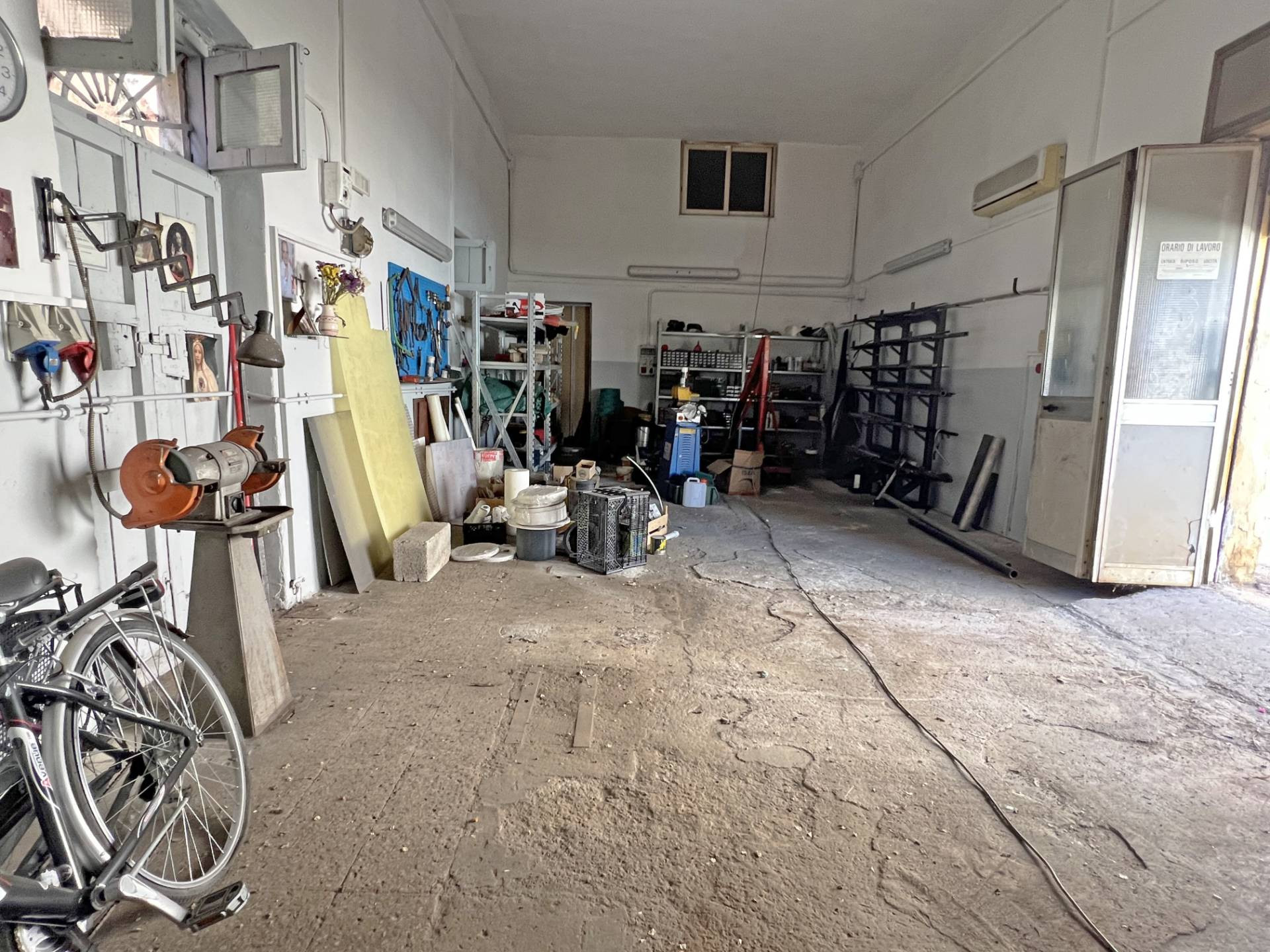 Attivit Commerciale in vendita a Brindisi, Zona Centro