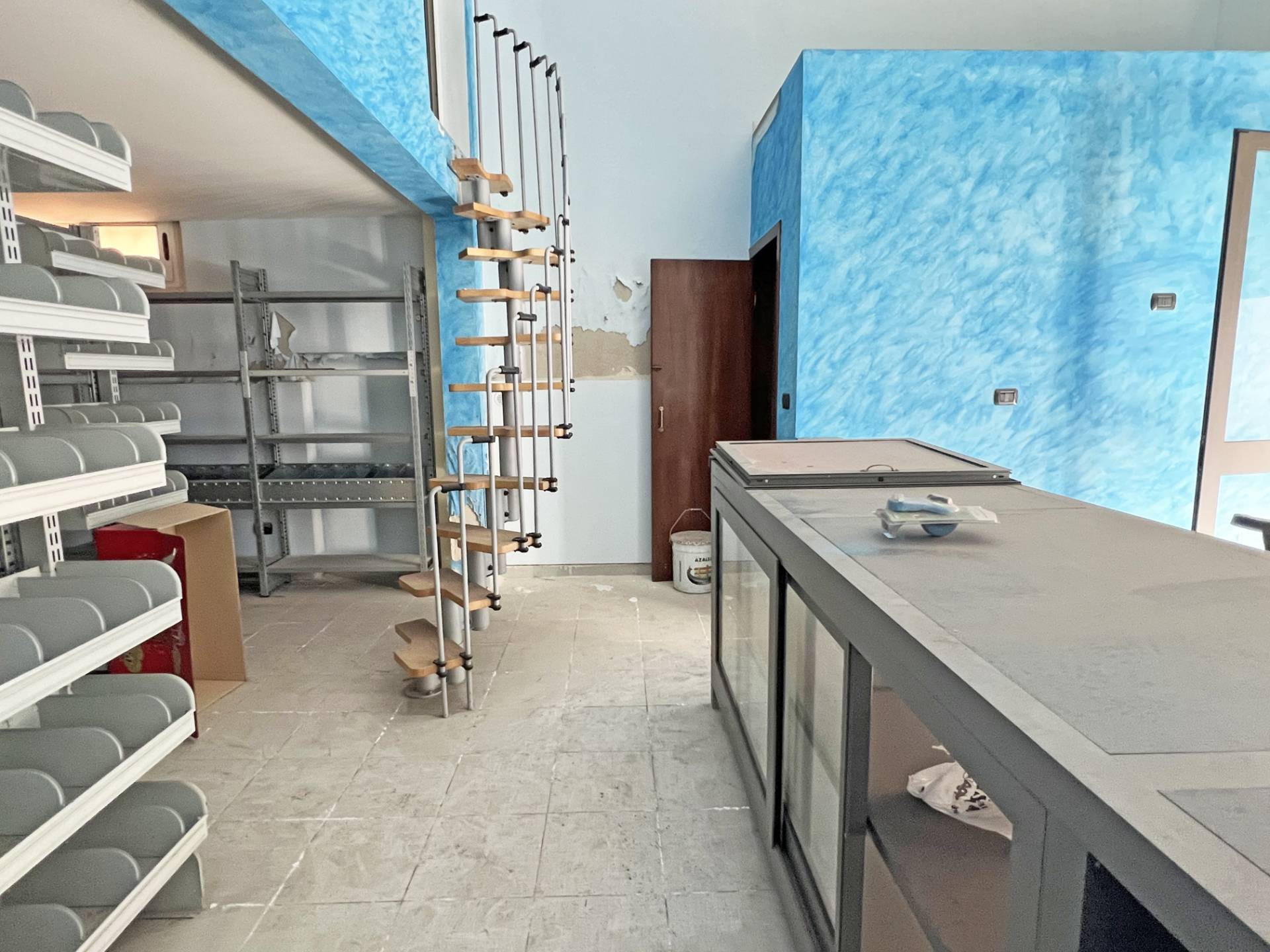 Attivit Commerciale in vendita a Brindisi, Zona Centro