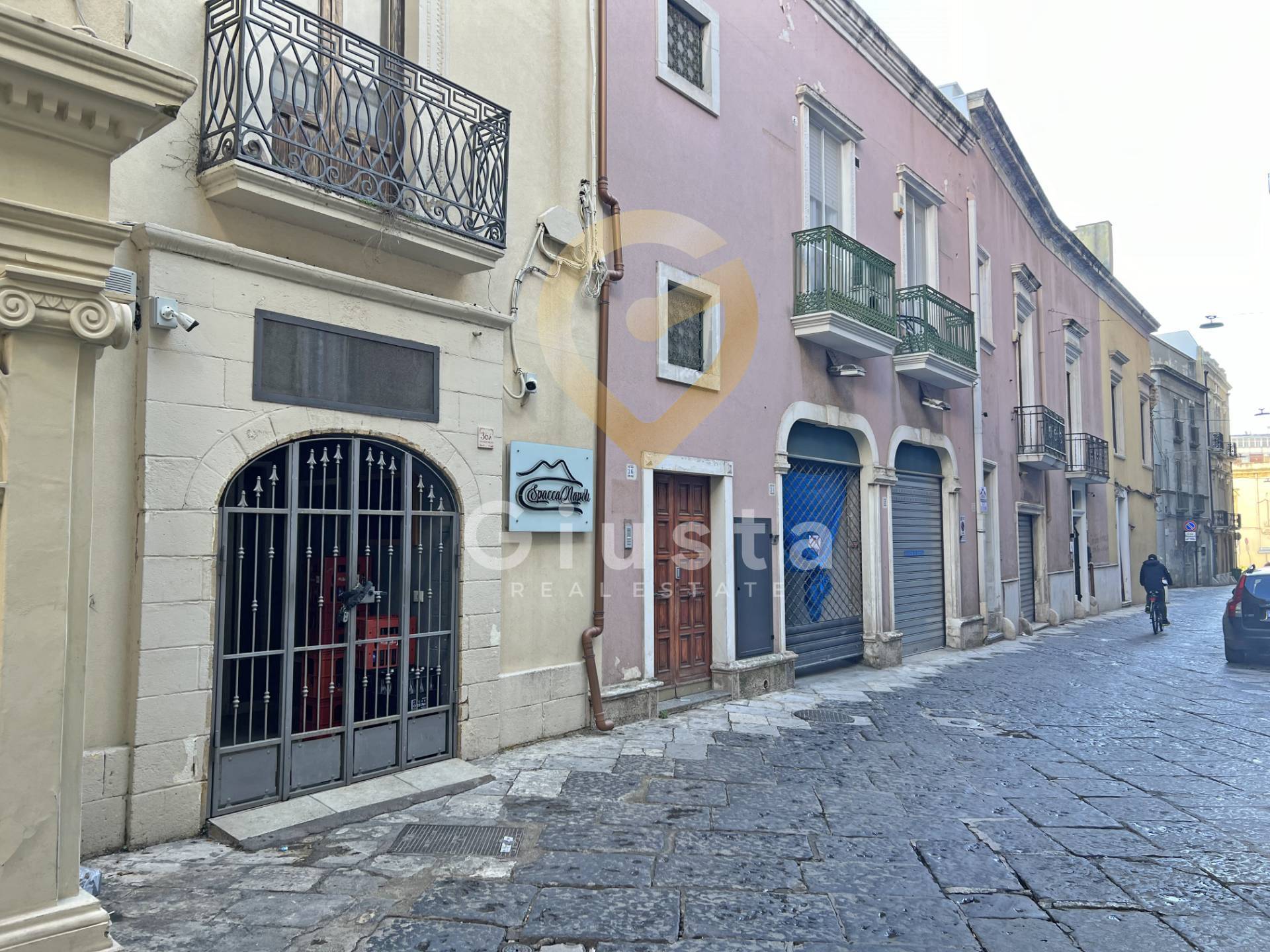 Casa Indipendente in vendita a Brindisi, Zona Centro