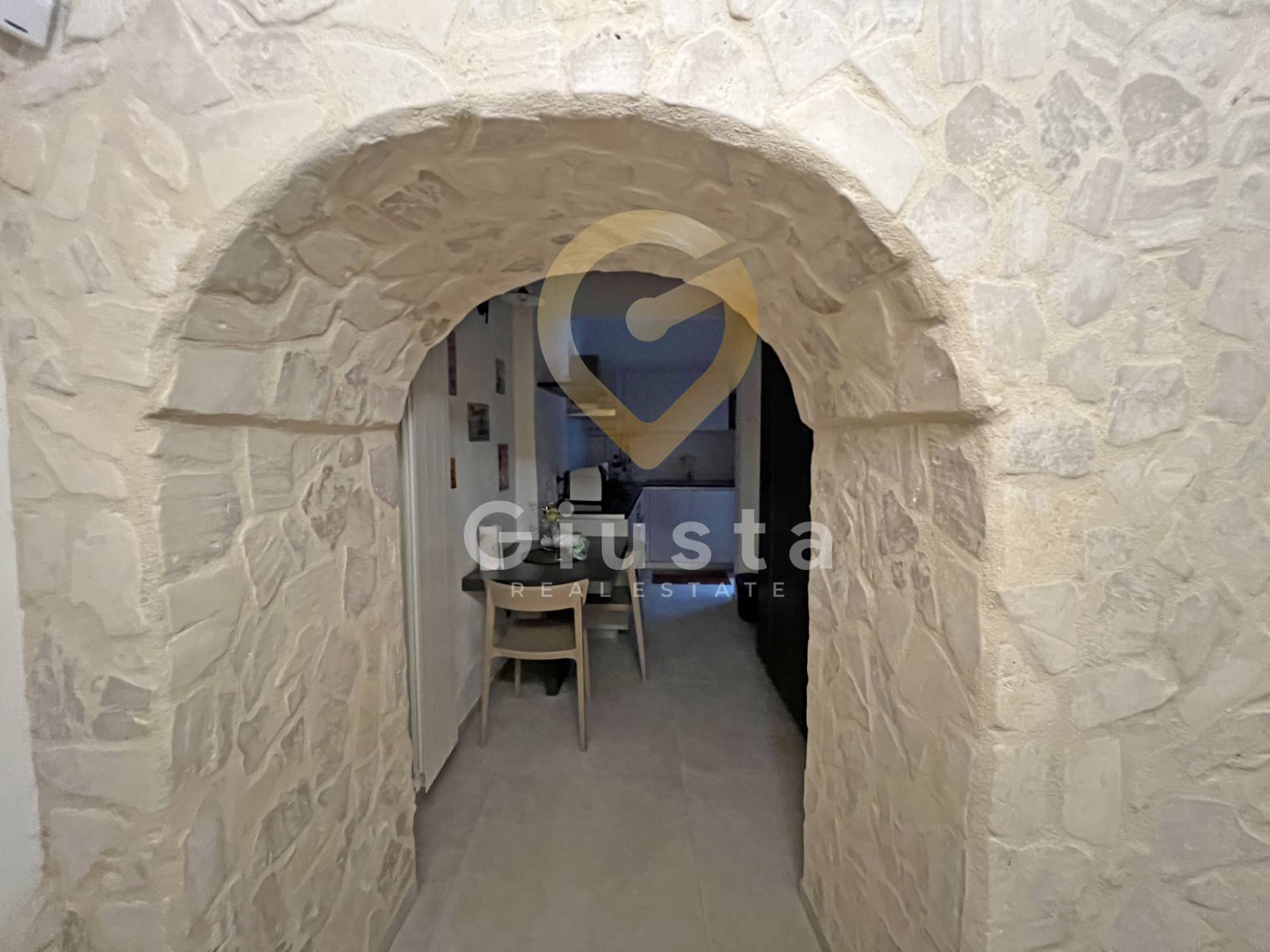 Casa Indipendente in vendita a Brindisi, Zona Centro