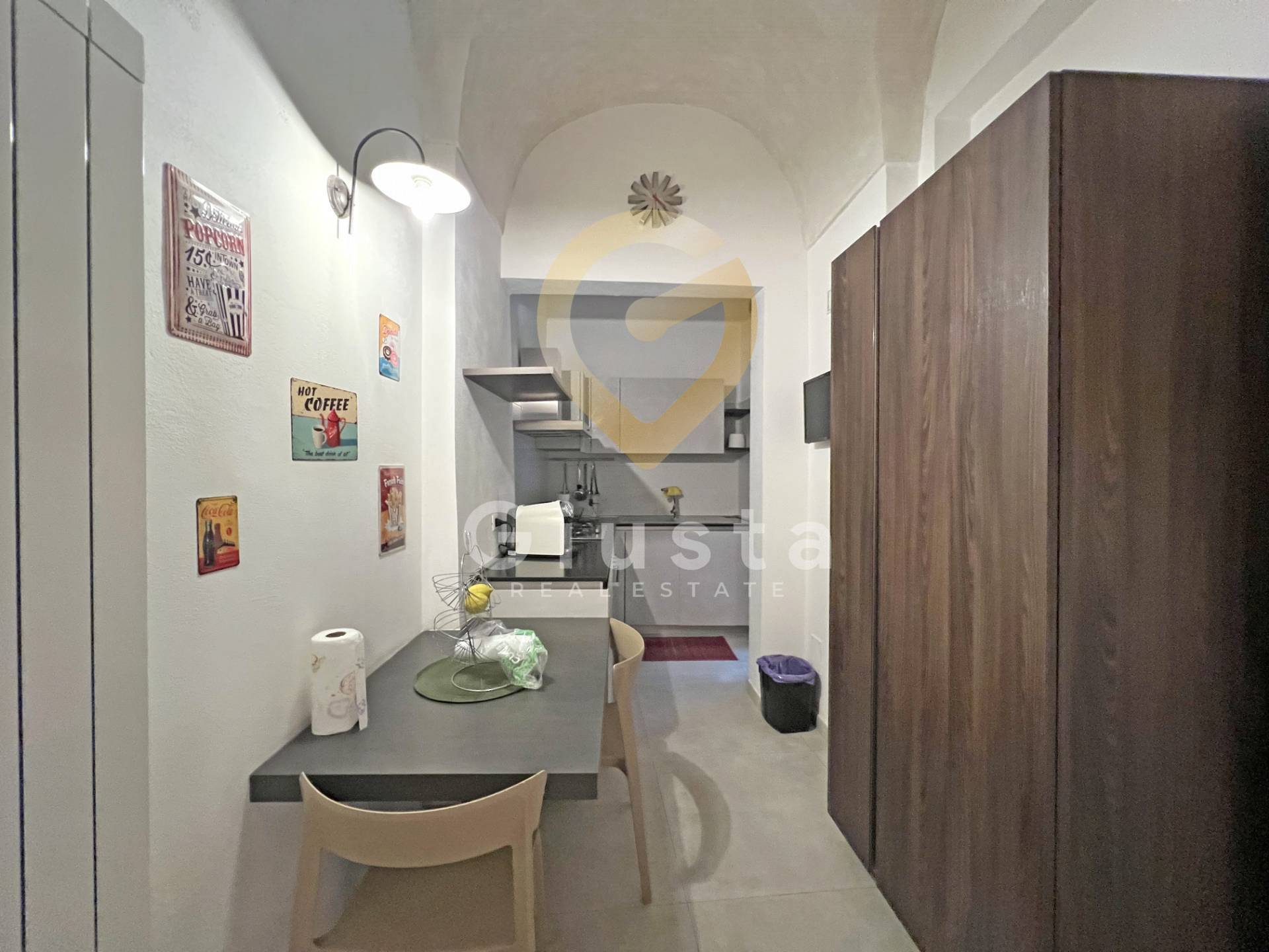 Casa Indipendente in vendita a Brindisi, Zona Centro