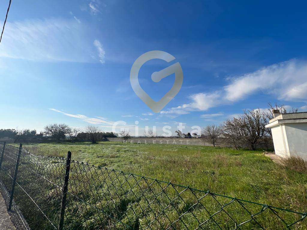 Terreno in vendita a Brindisi, Zona Montenegro