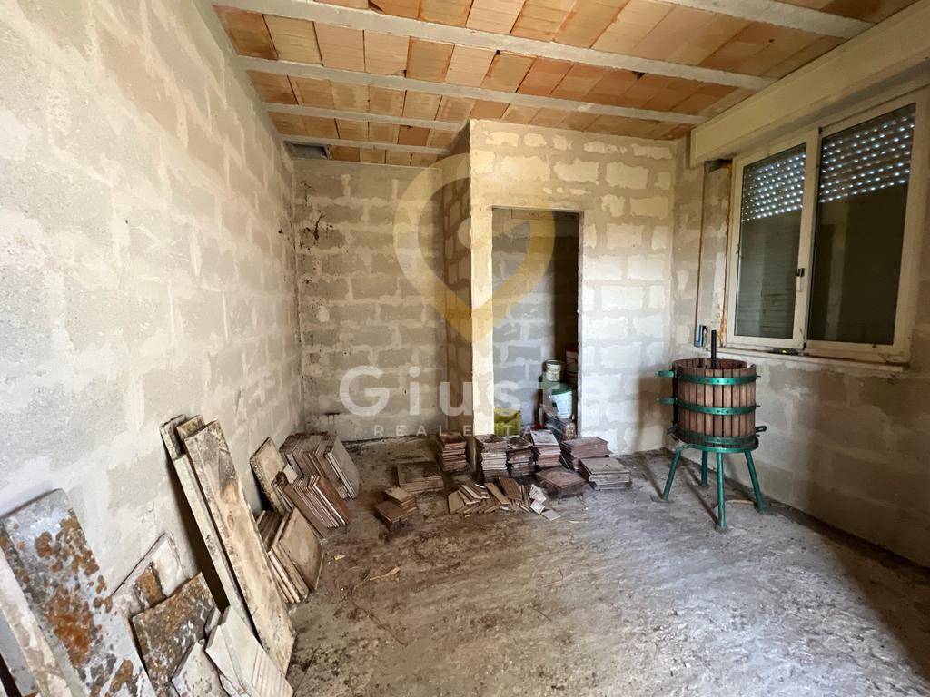 Terreno in vendita a Brindisi, Zona Montenegro