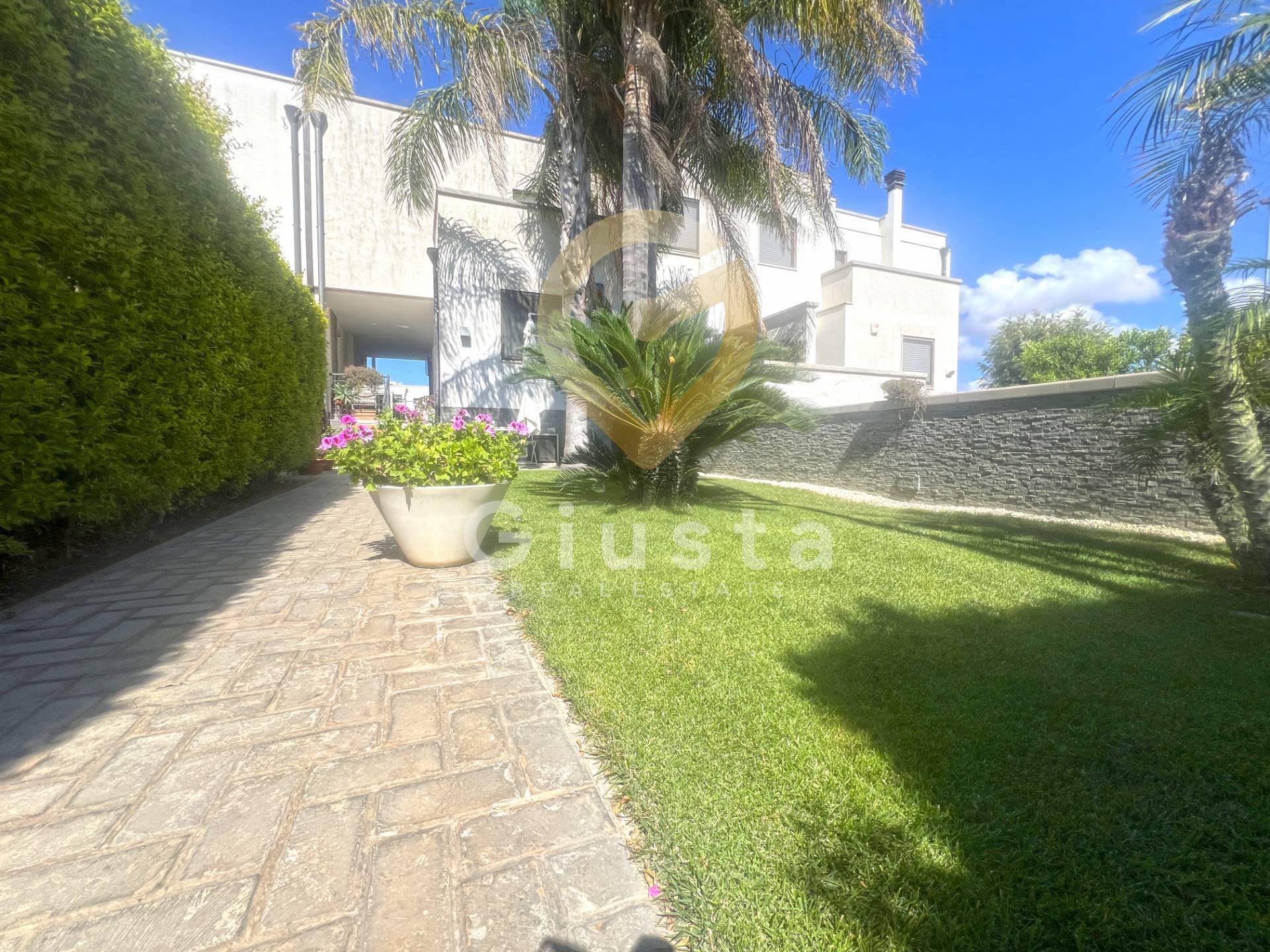 Villa o villino in vendita a Brindisi, Paradiso