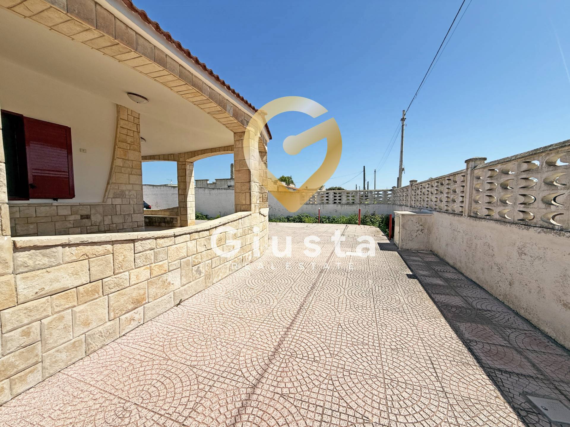 Villa singola in vendita a Brindisi, Zona Sciaia-Materdomini