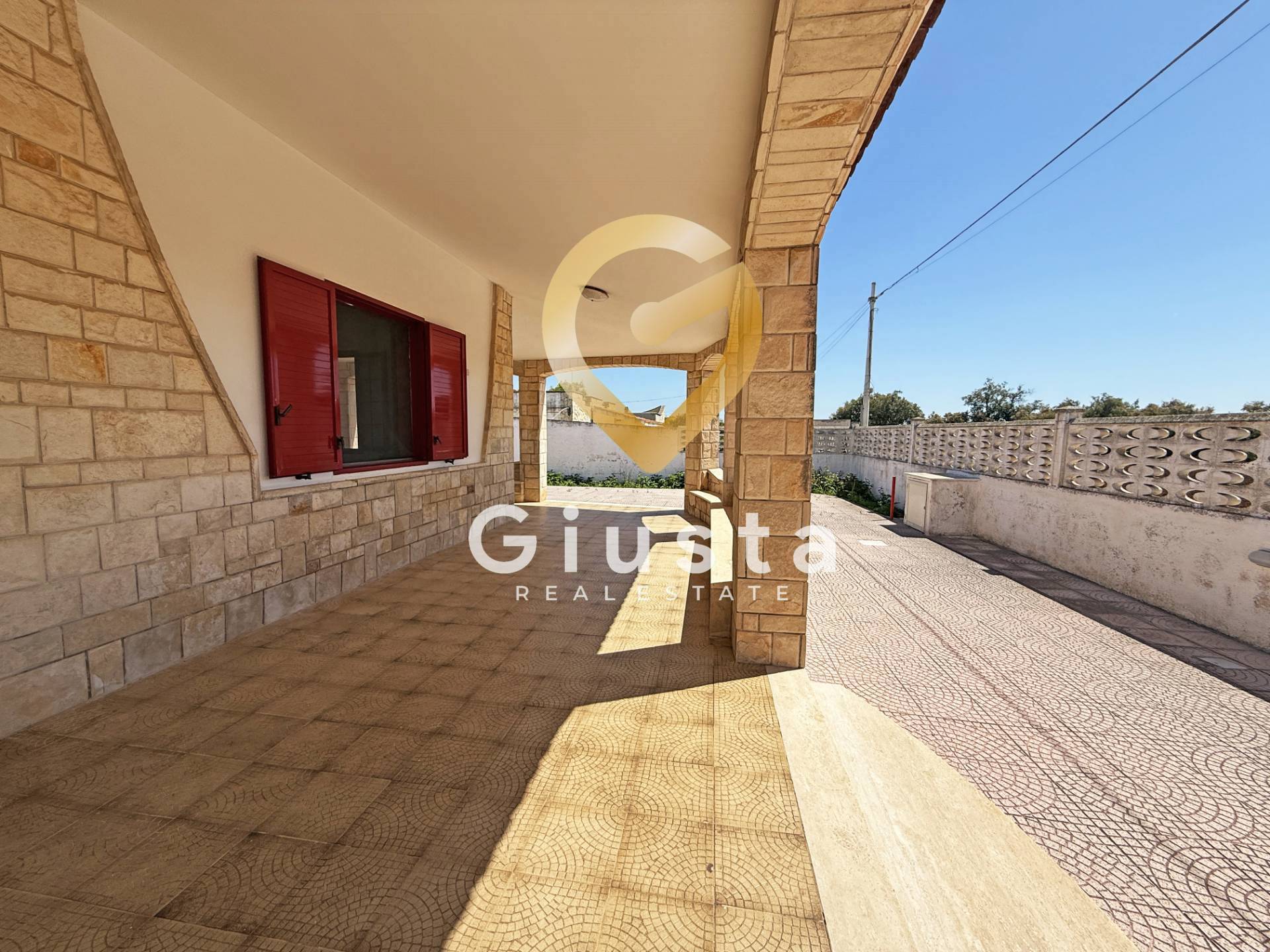 Villa singola in vendita a Brindisi, Zona Sciaia-Materdomini