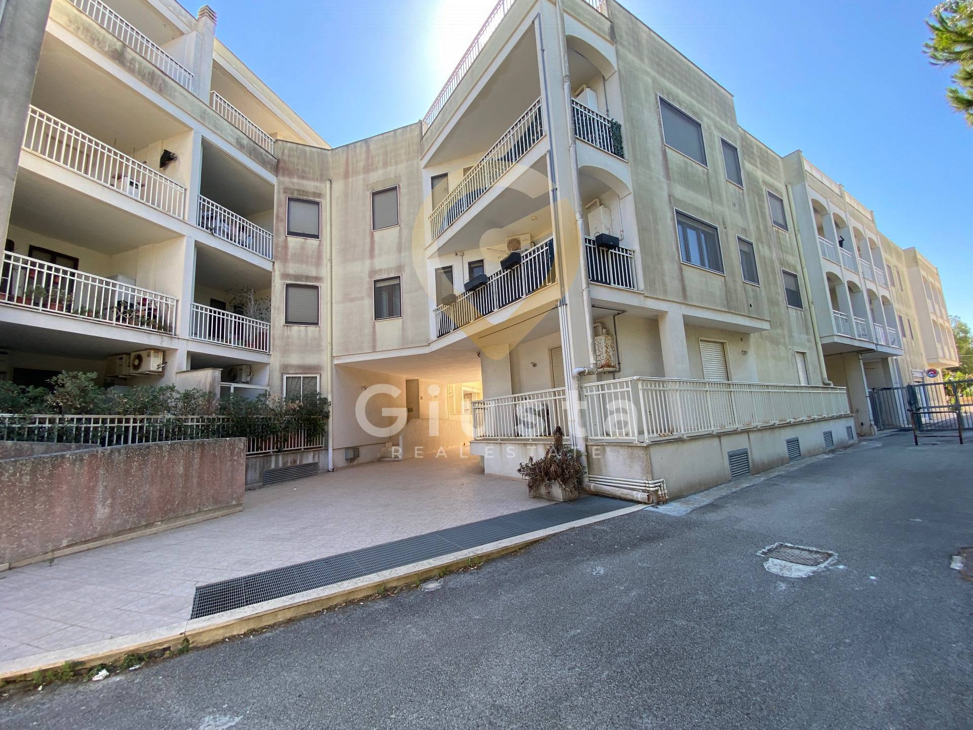 Appartamento in vendita a Brindisi, Zona Sciaia-Materdomini