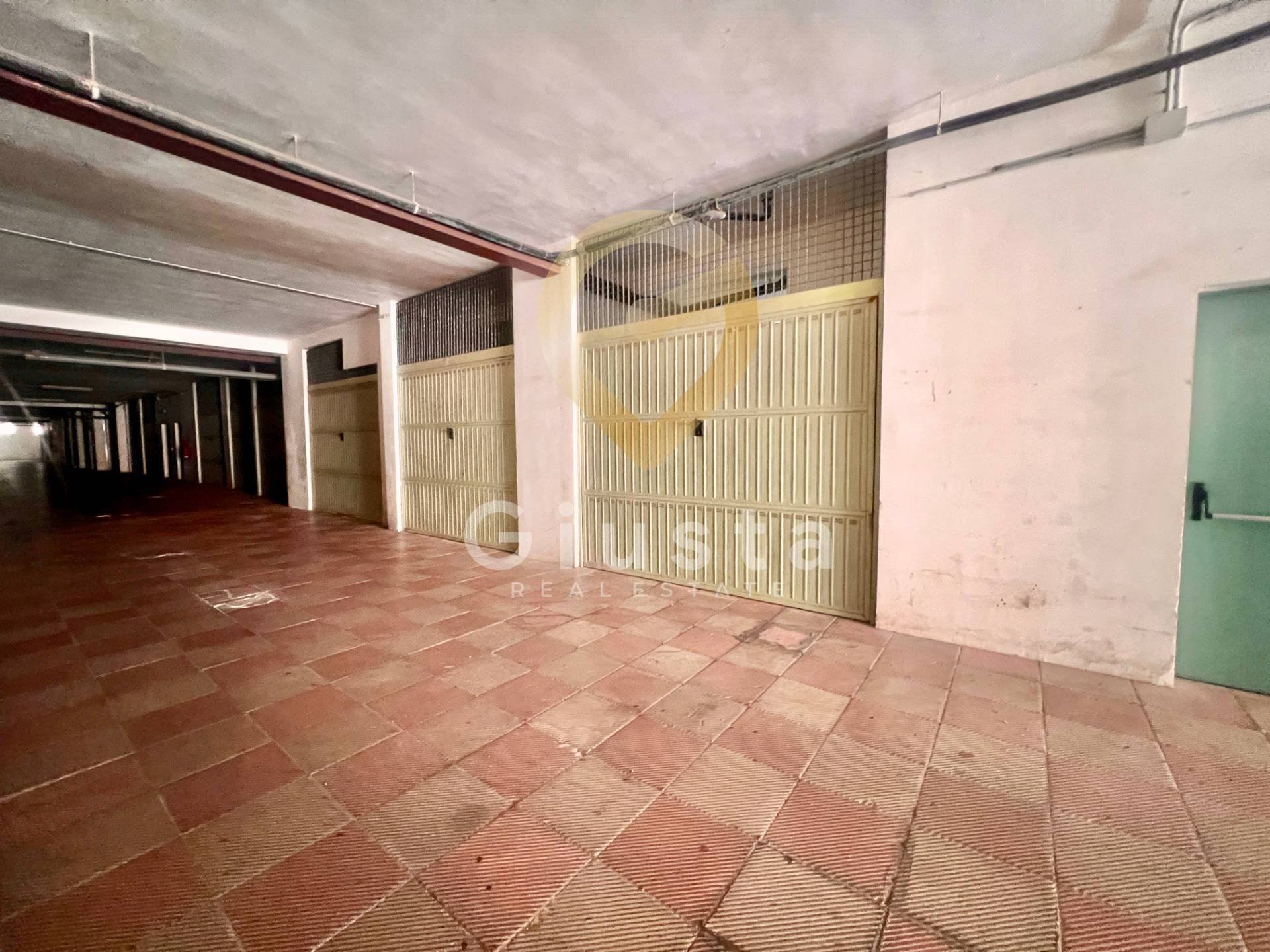 Garage/Box in vendita a Brindisi, Casale