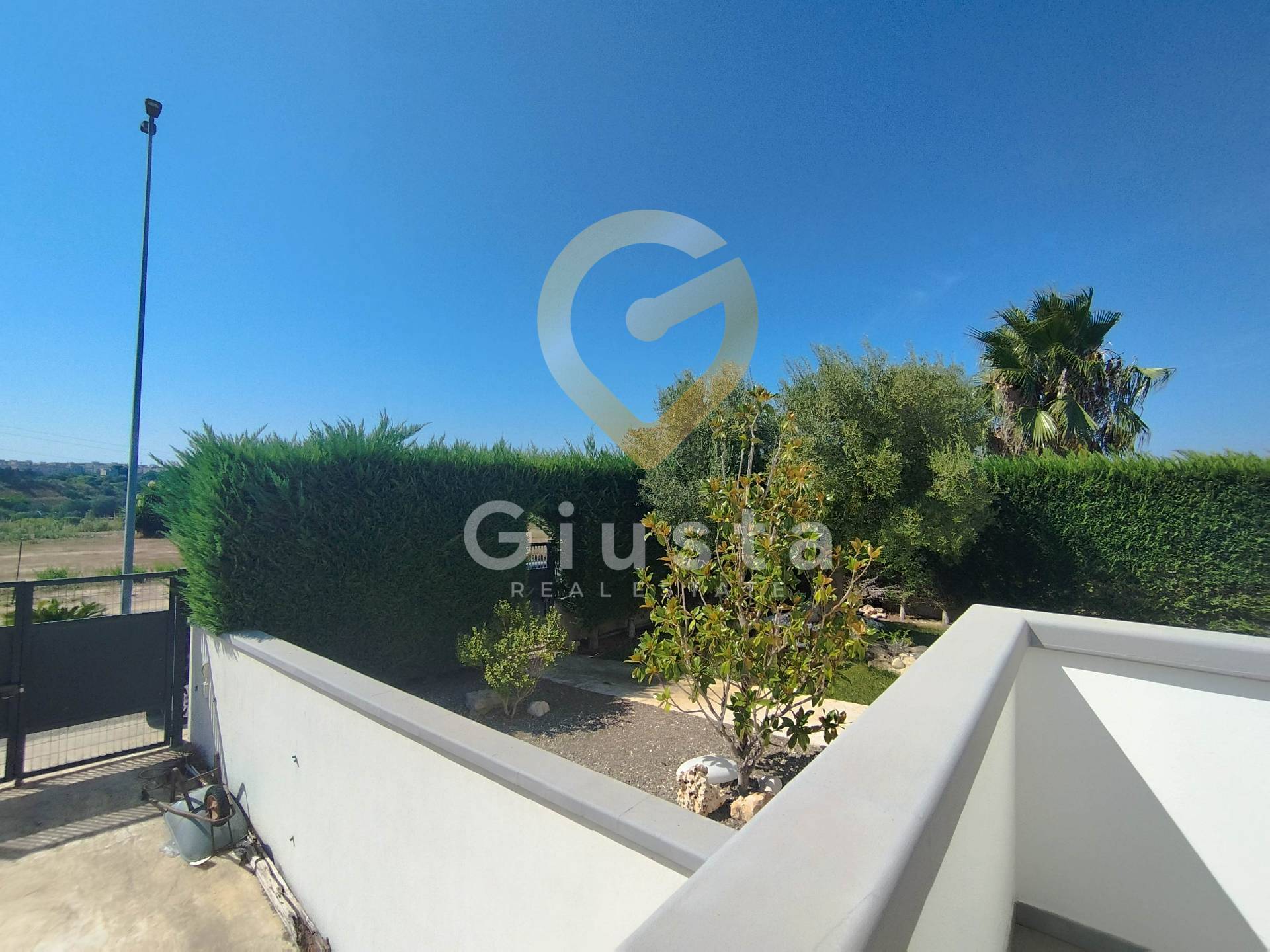 Villetta bifamiliare in vendita a Brindisi, Paradiso