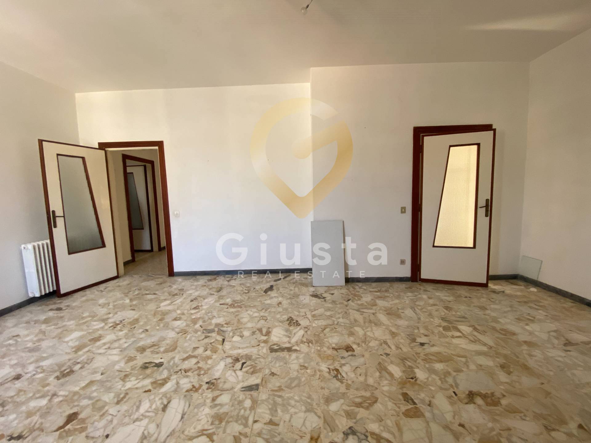 Appartamento in vendita a Brindisi, Zona Centro