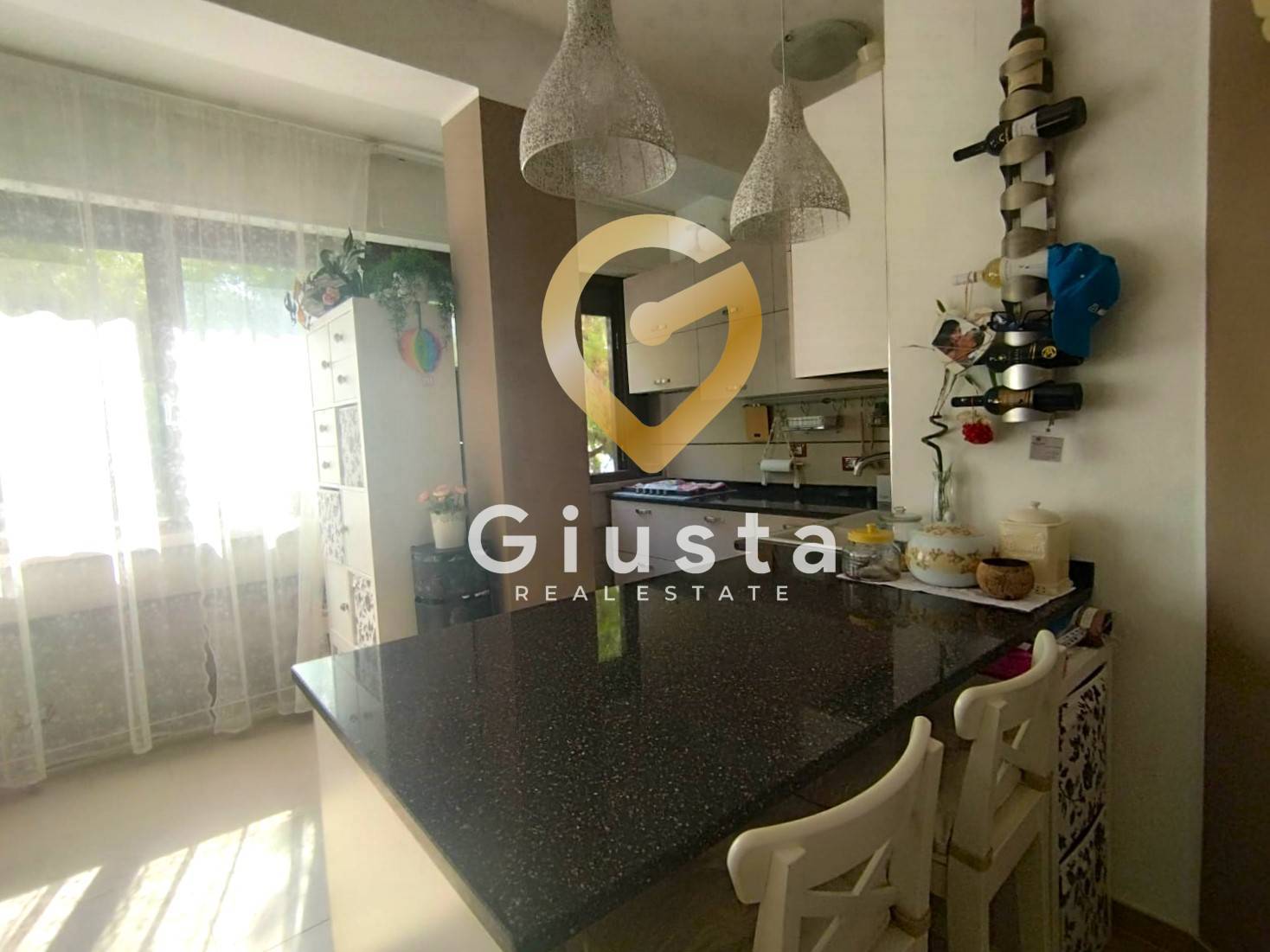 Appartamento in vendita a Brindisi, Zona Villaggio San Pietro