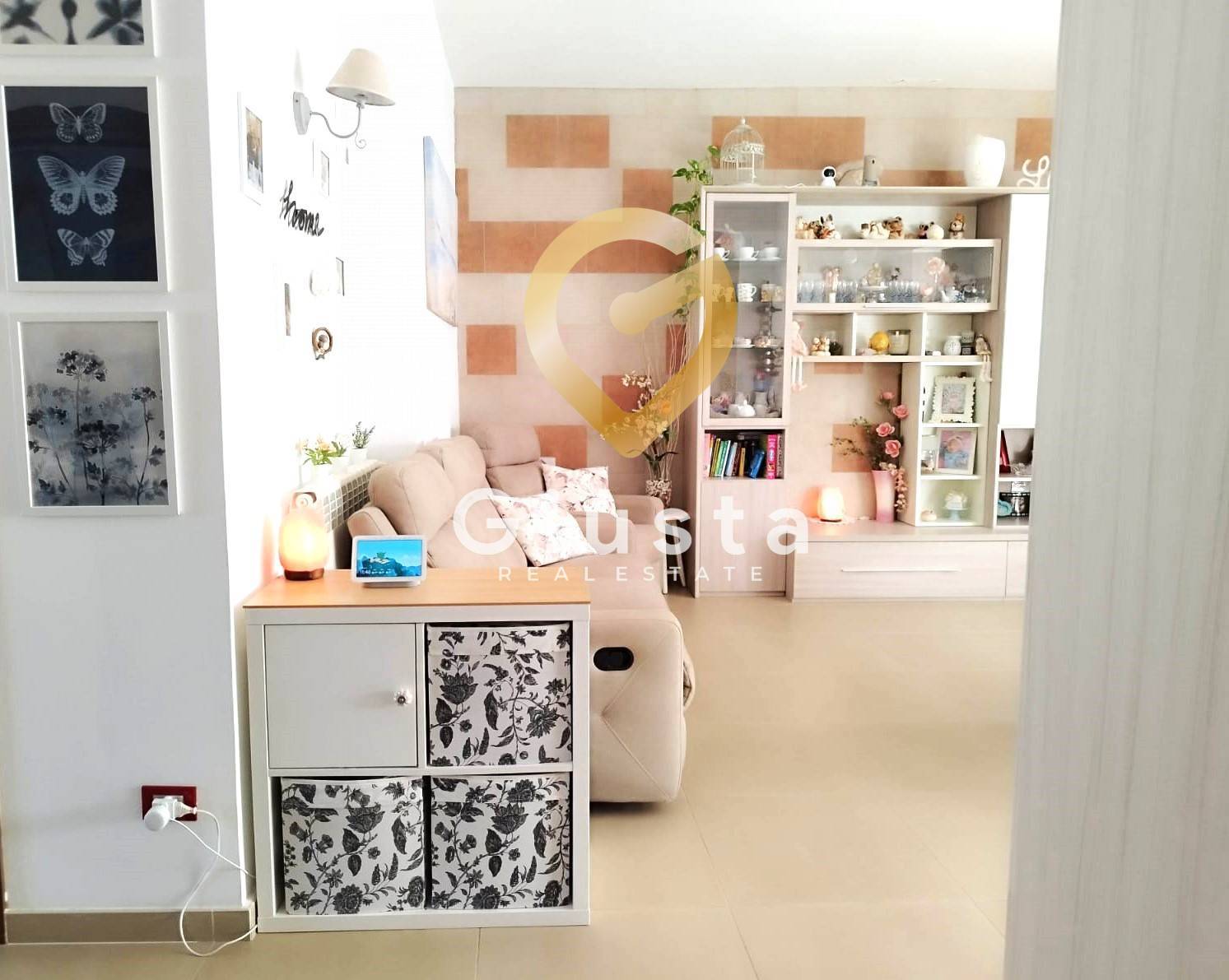 Appartamento in vendita a Brindisi, Zona Villaggio San Pietro