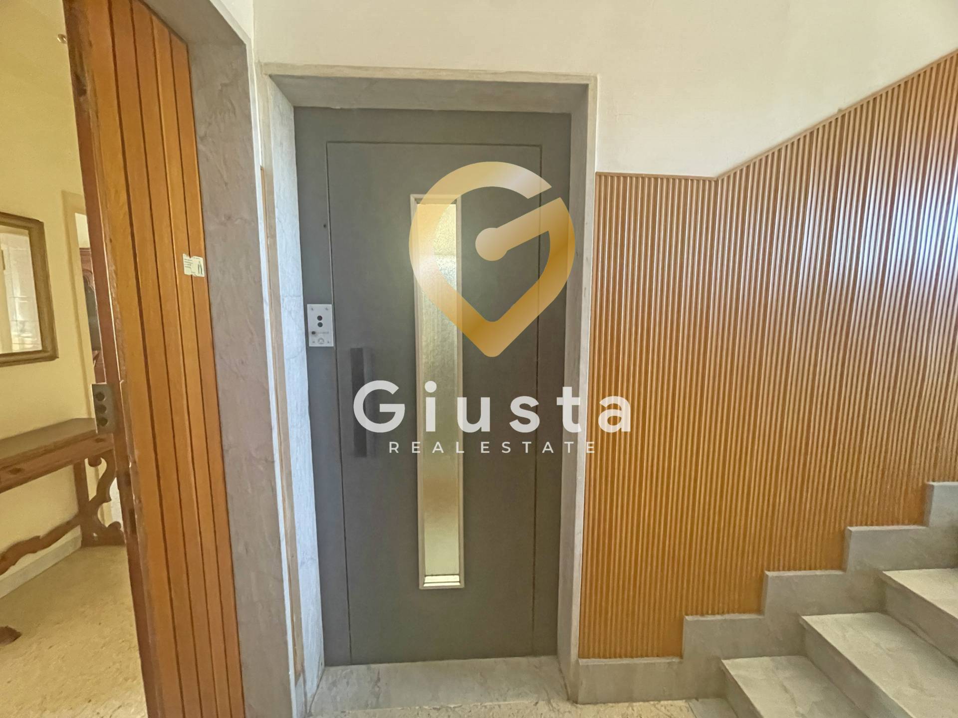 Appartamento in vendita a Brindisi, Zona Centro