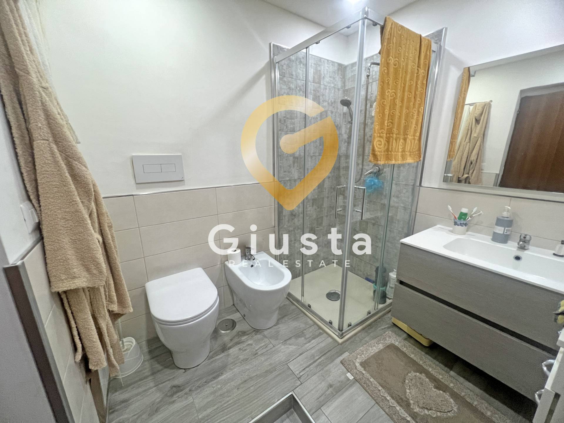 Appartamento in vendita a Brindisi, Commenda