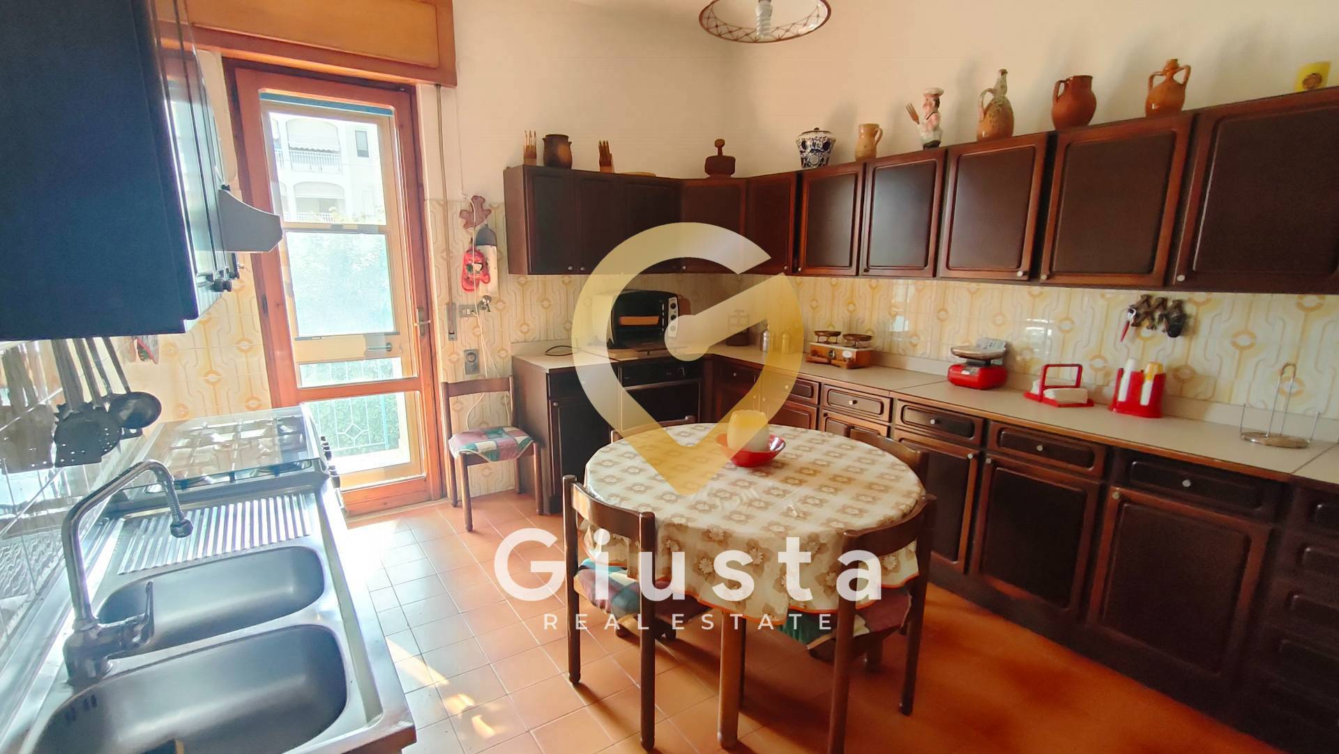 Appartamento in vendita a Brindisi, Zona Sciaia-Materdomini