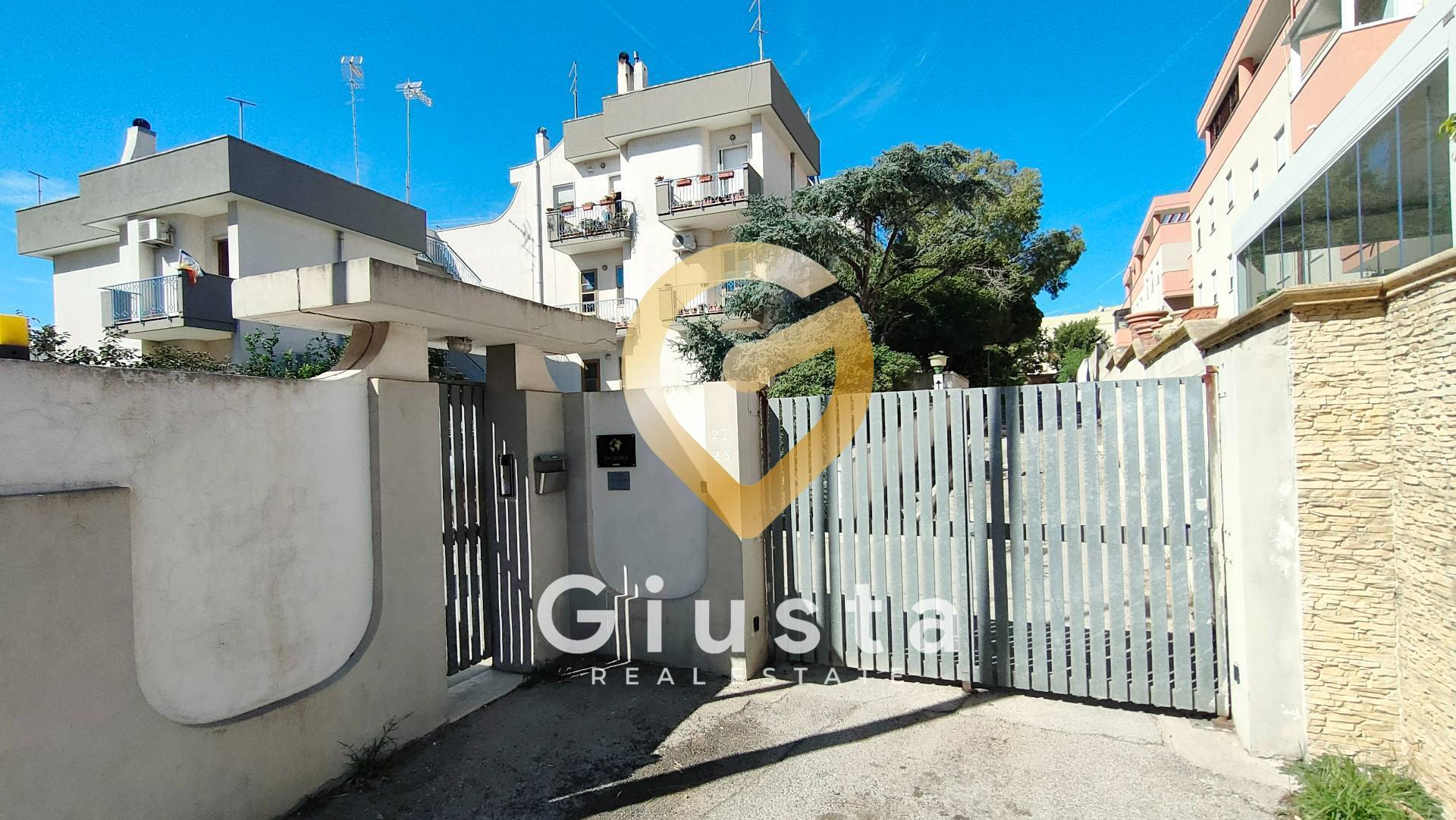 Appartamento in vendita a Brindisi, Zona Sciaia-Materdomini