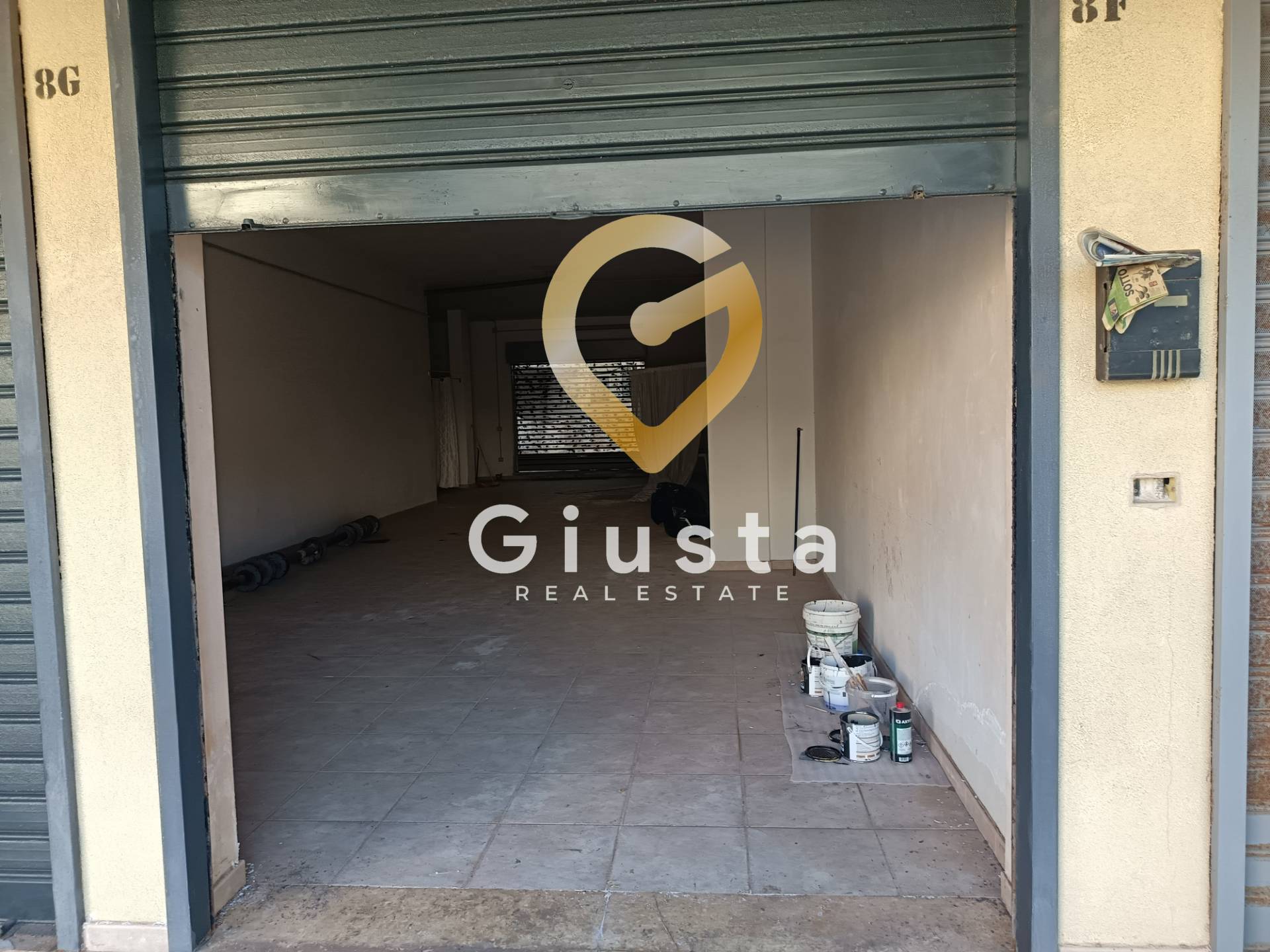 Attivit Commerciale in vendita a Brindisi, Zona Sciaia-Materdomini