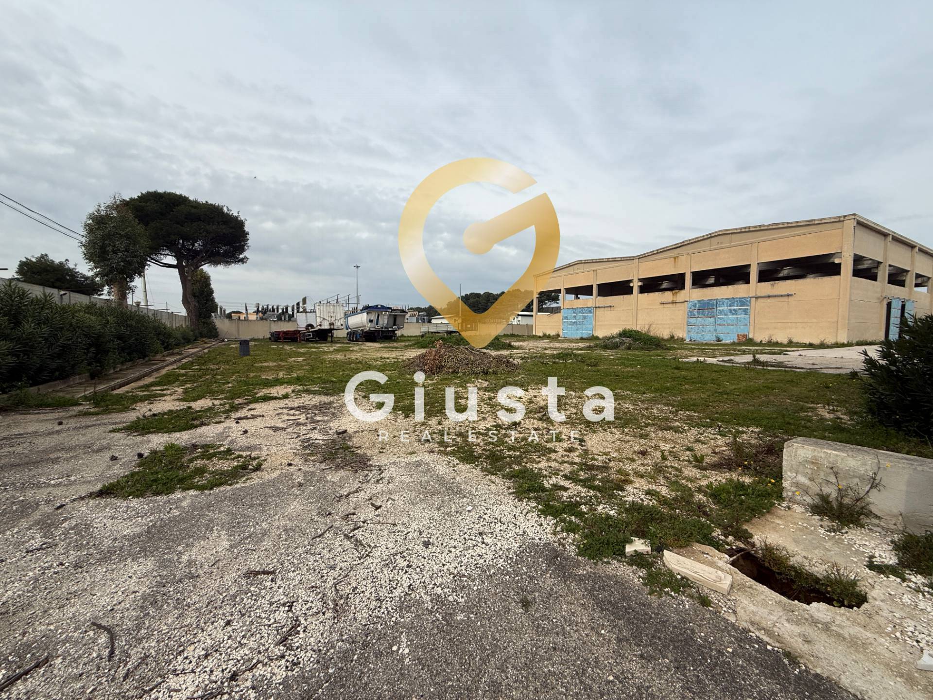 Capannone Industriale in vendita a Brindisi, Perrino