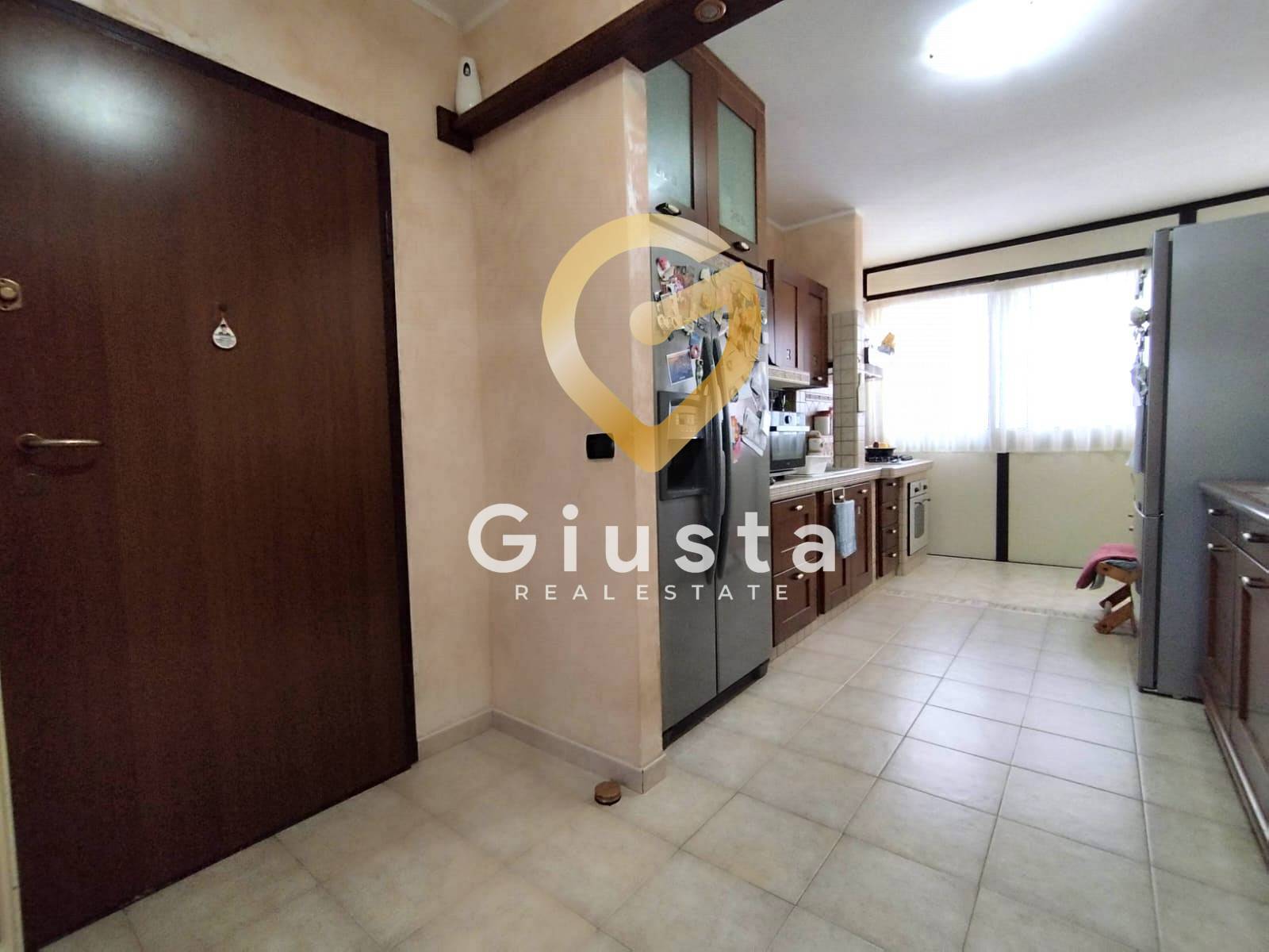 Appartamento in vendita a Brindisi, Paradiso