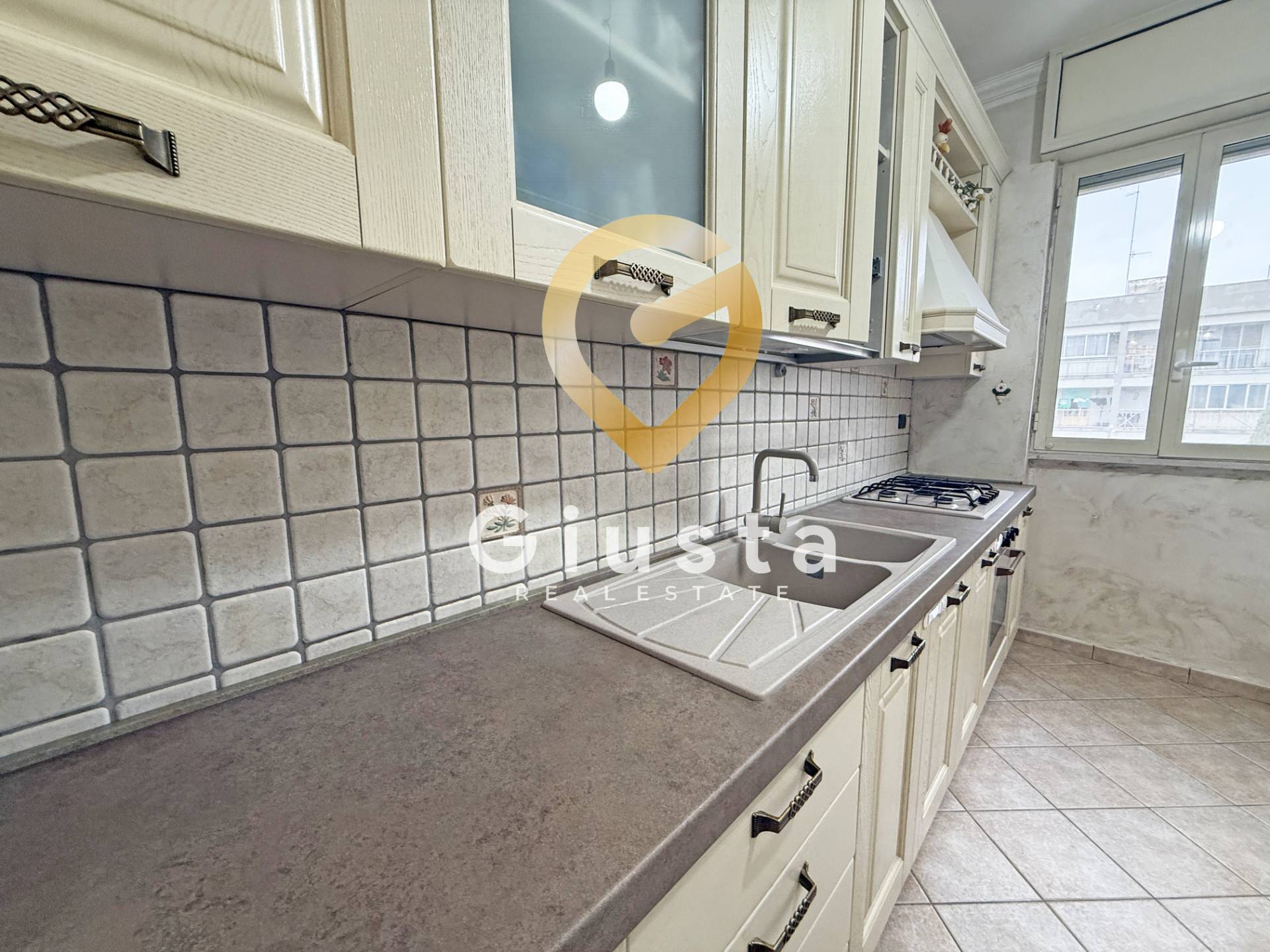 Appartamento in vendita a Brindisi, Commenda