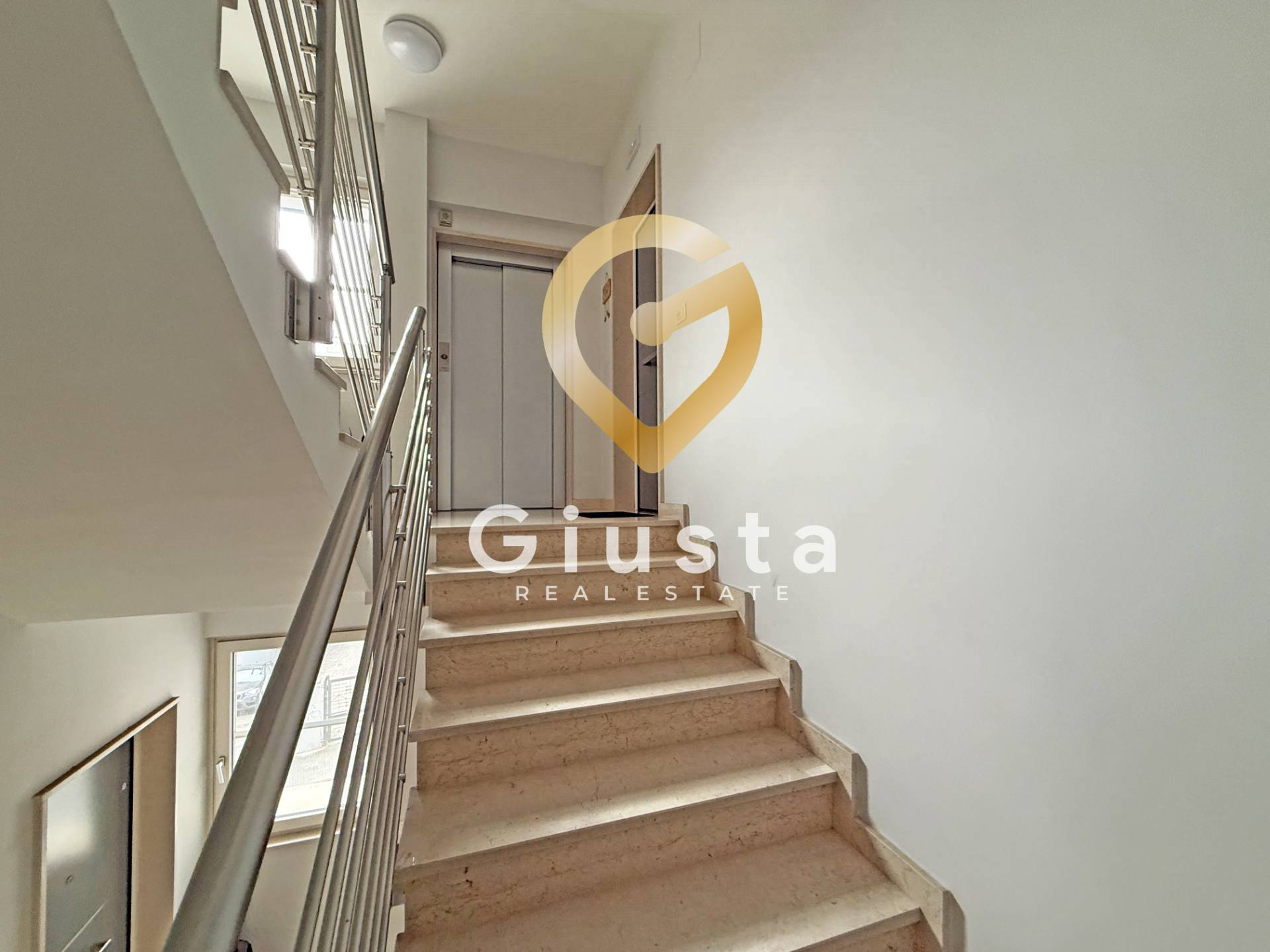 Appartamento in vendita a Brindisi, Commenda