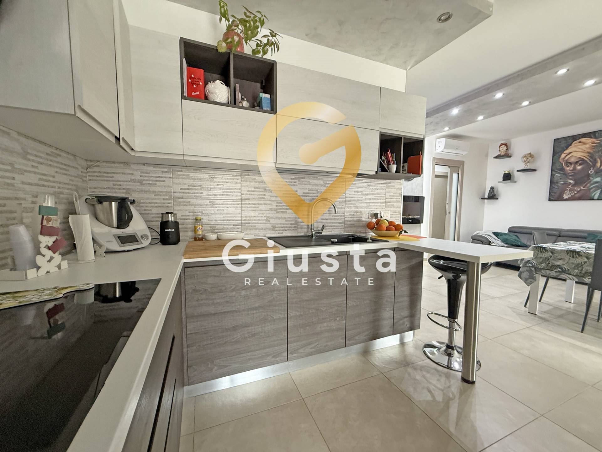 Appartamento in vendita a Brindisi, Commenda