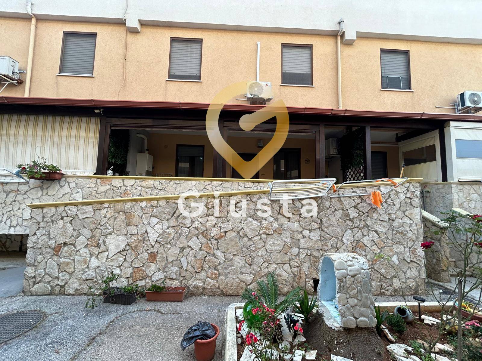 Casa Semindipendente in vendita a Brindisi, Paradiso