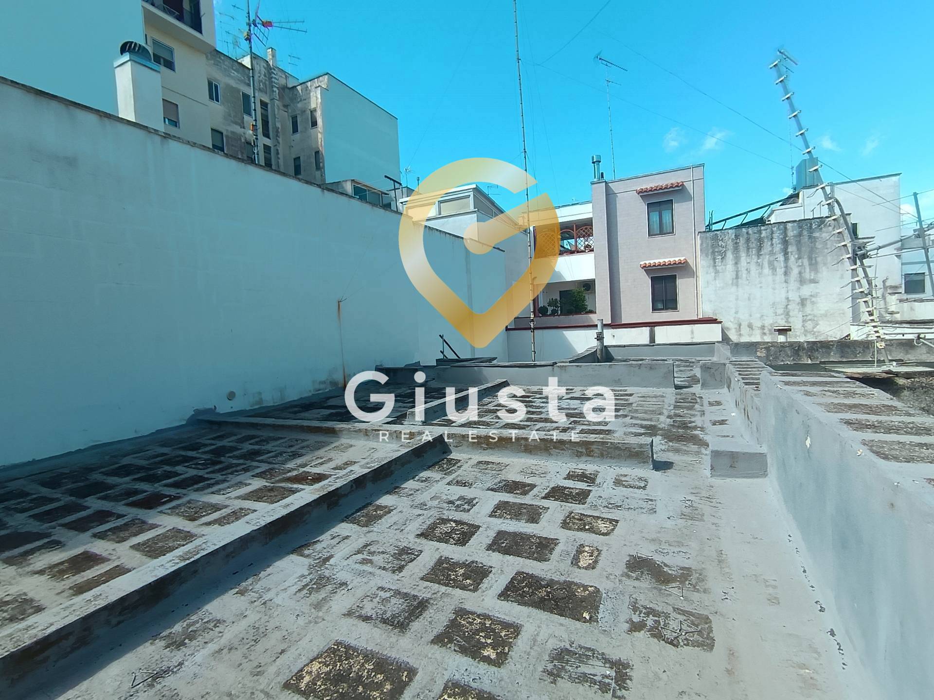 Casa Indipendente in vendita a Brindisi, Commenda