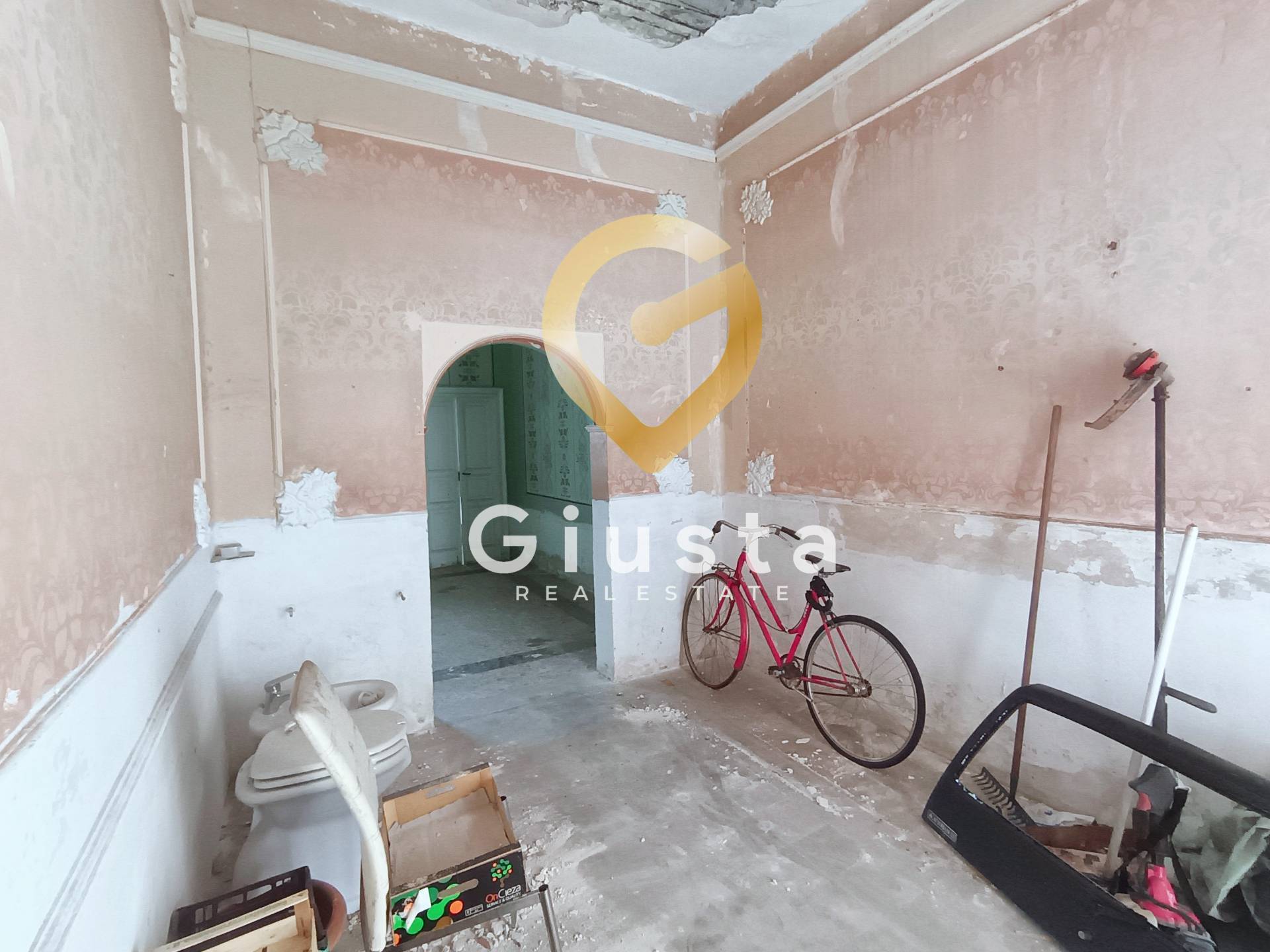 Casa Indipendente in vendita a Brindisi, Commenda