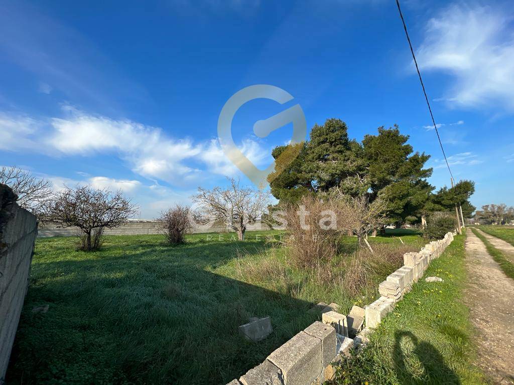 Terreno in vendita a Brindisi, Zona Montenegro