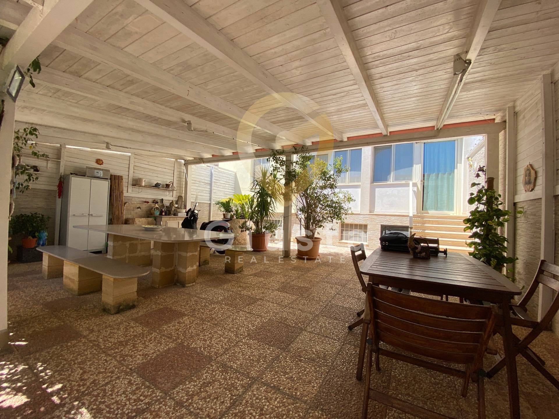 Appartamento in vendita a Brindisi, Zona Sciaia-Materdomini