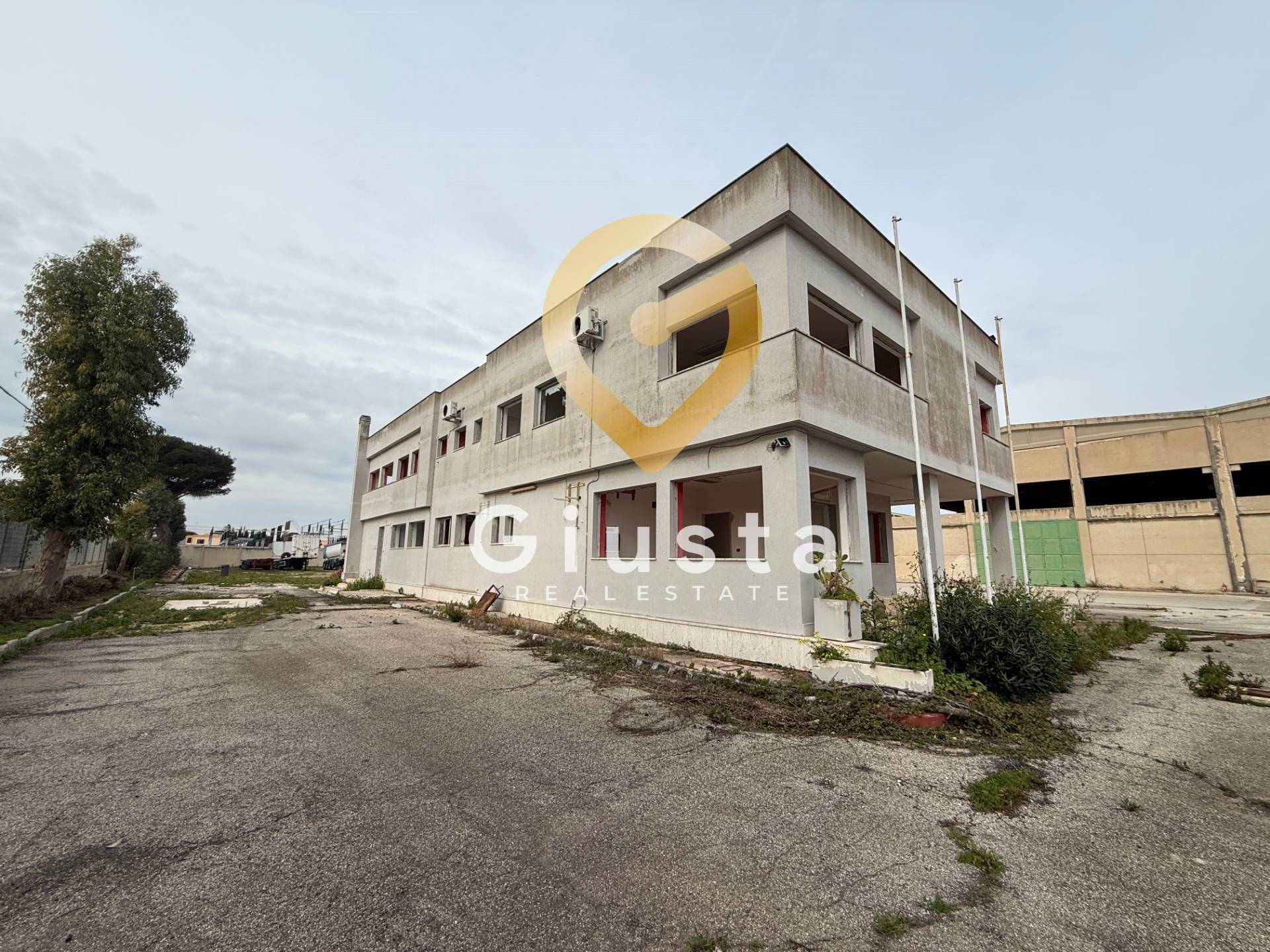 Capannone Industriale in vendita a Brindisi, Perrino