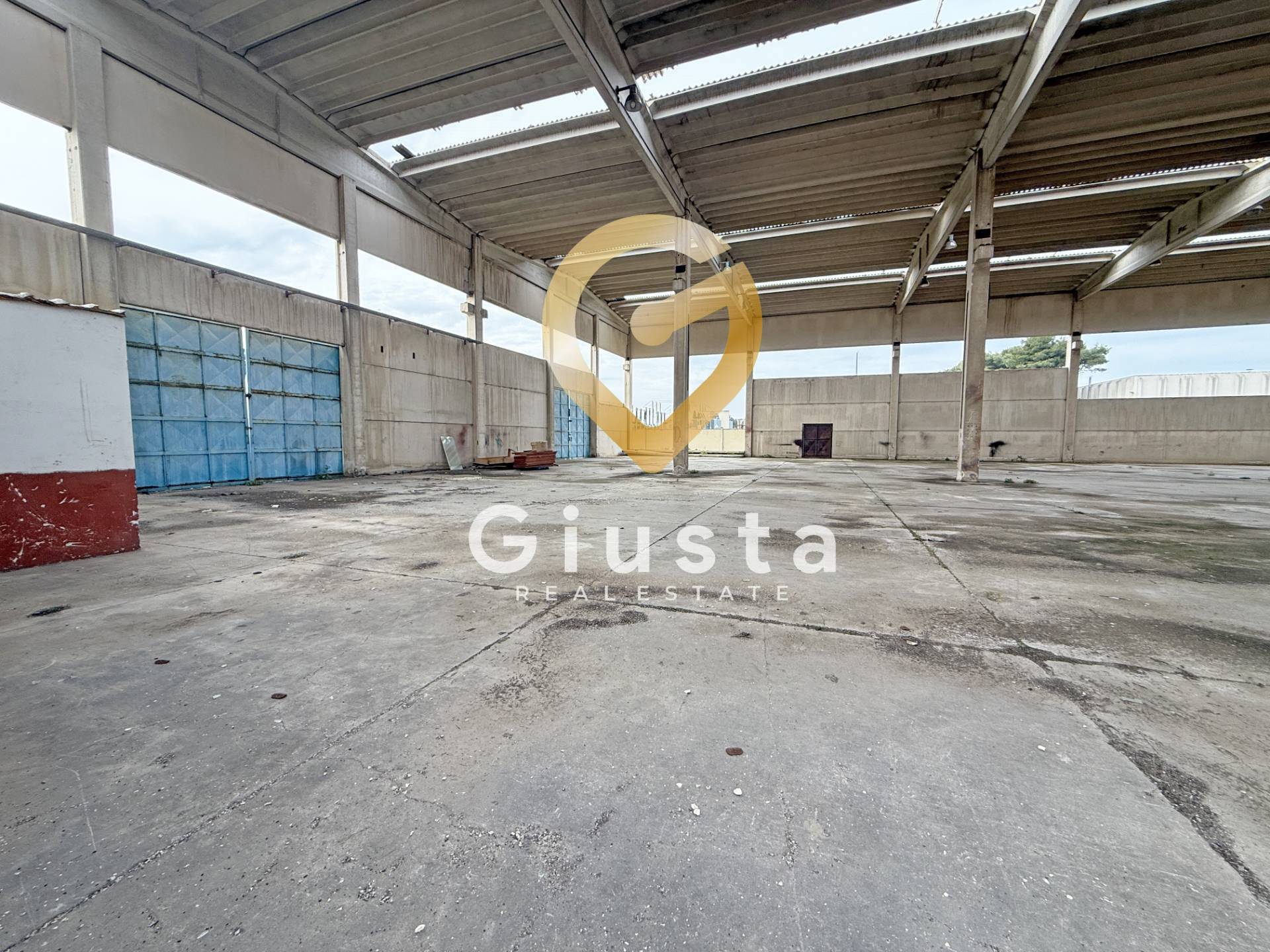 Capannone Industriale in vendita a Brindisi, Perrino