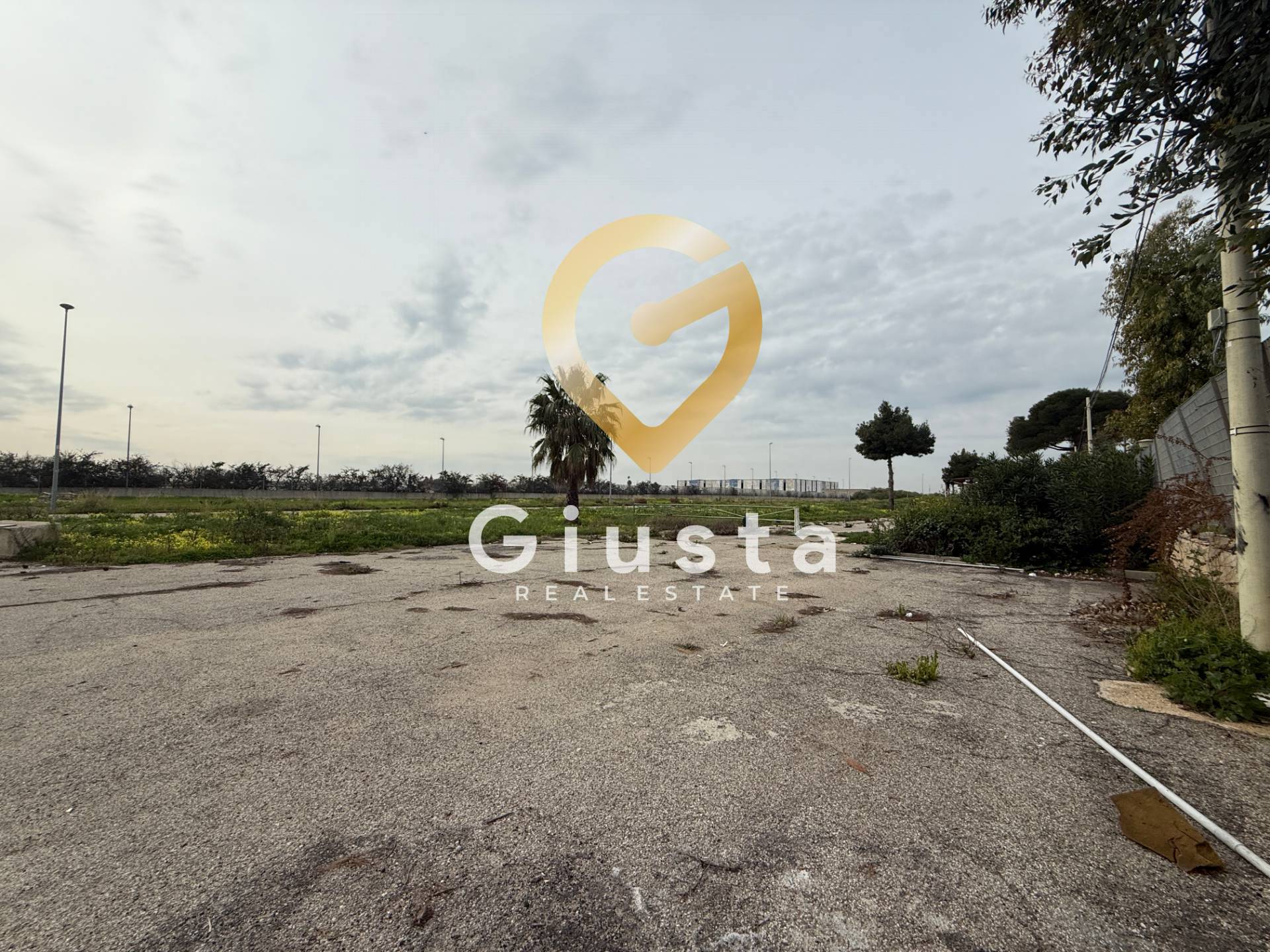 Capannone Industriale in vendita a Brindisi, Perrino