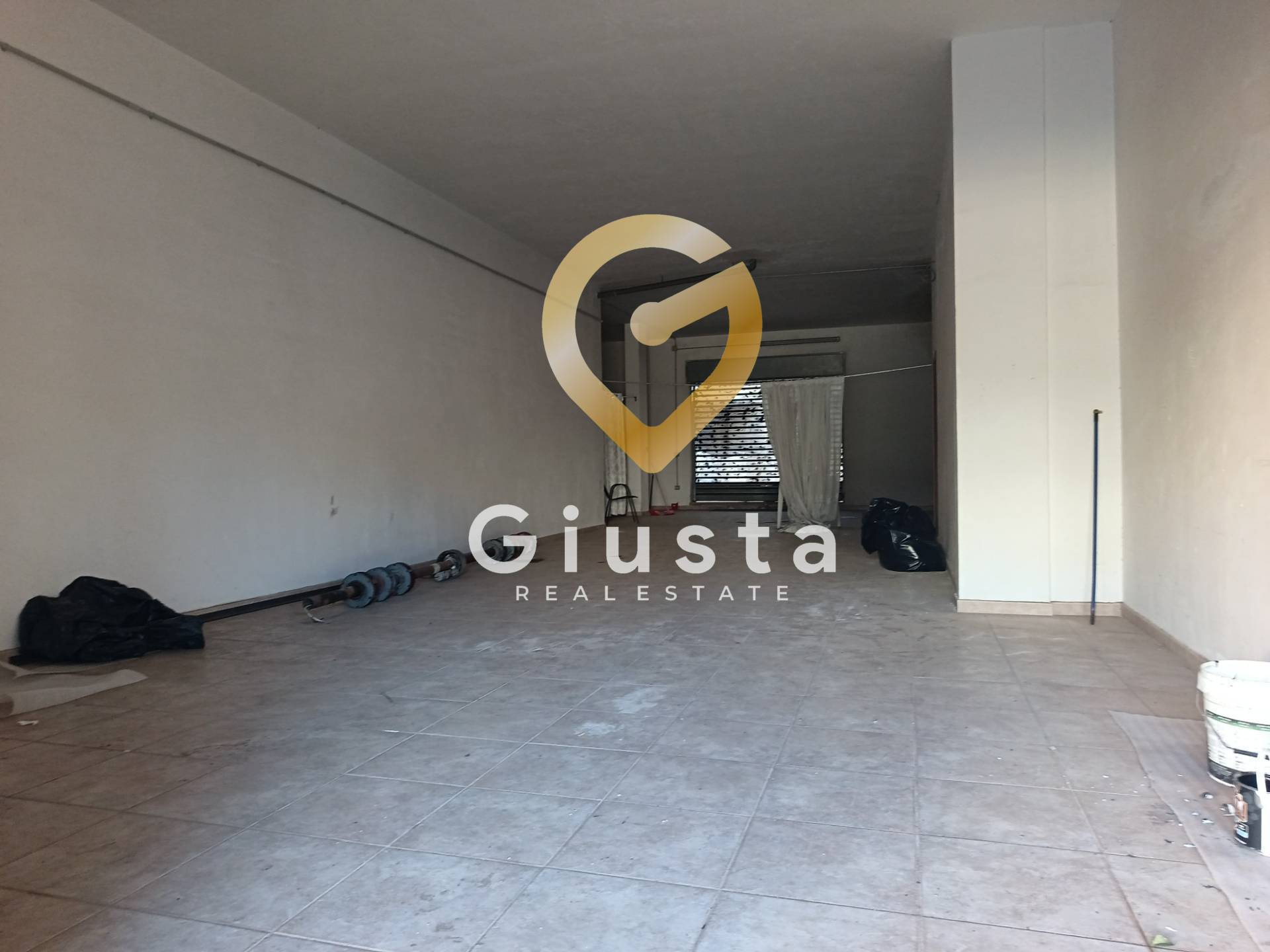 Attivit Commerciale in vendita a Brindisi, Zona Sciaia-Materdomini