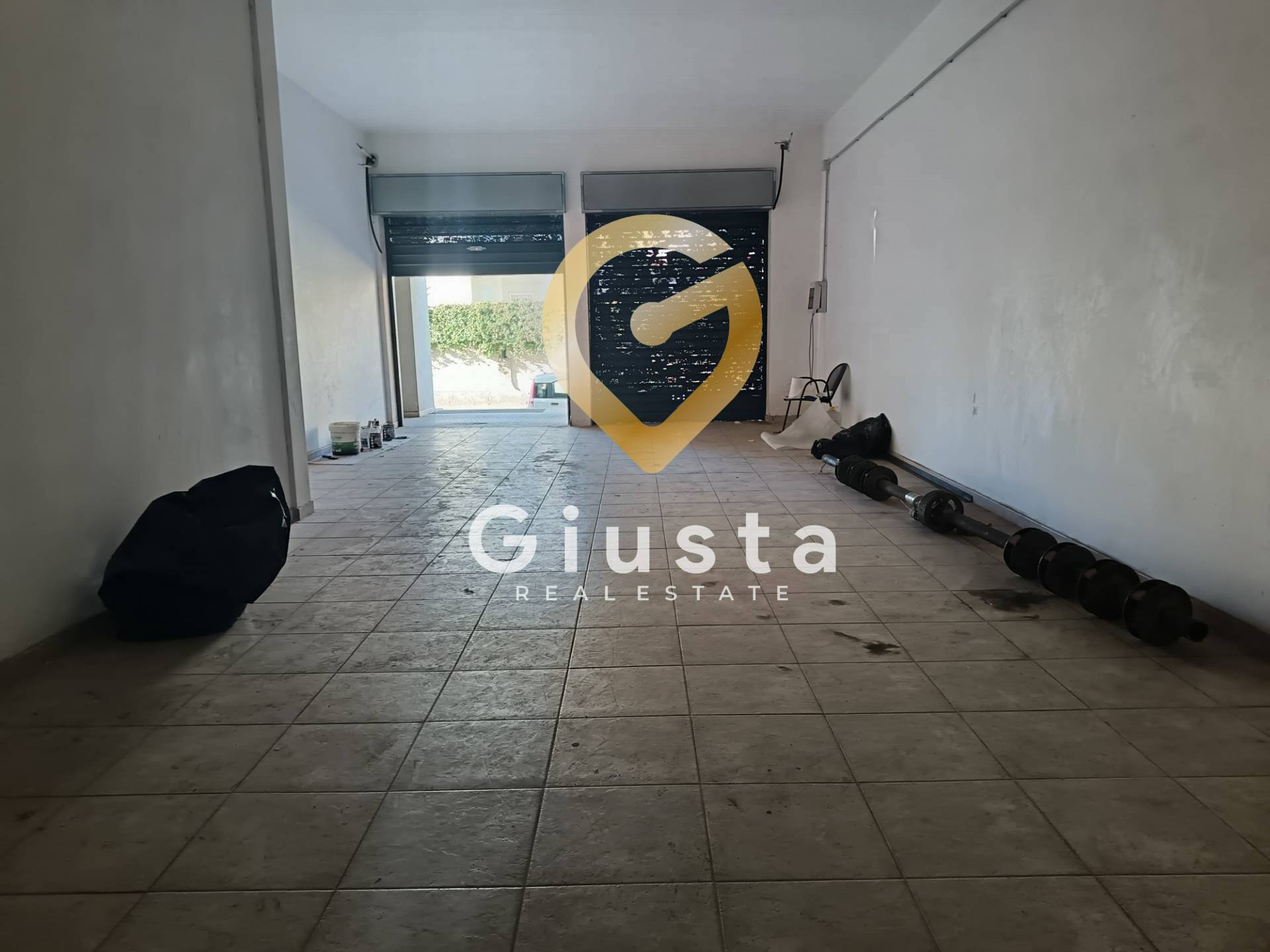 Attivit Commerciale in vendita a Brindisi, Zona Sciaia-Materdomini