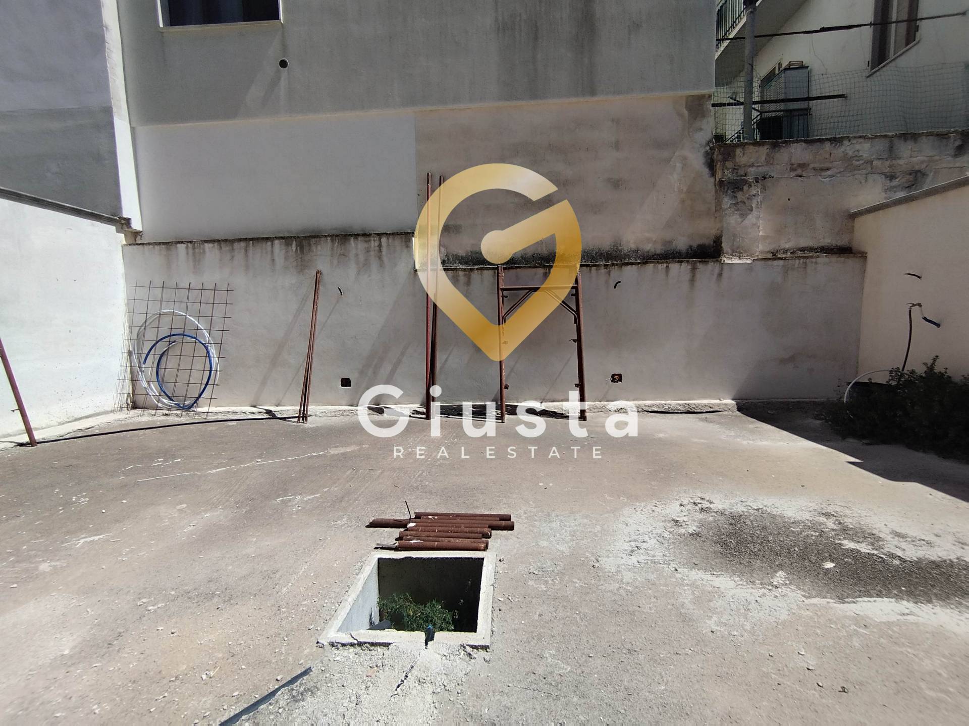 Casa Indipendente in vendita a Brindisi, Commenda