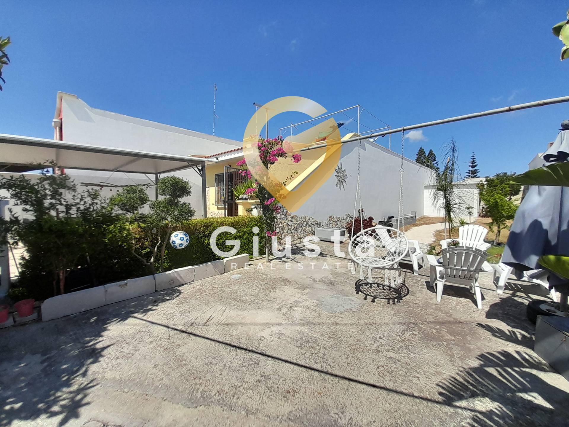 Villa singola in vendita a Torchiarolo, Torre San Gennaro