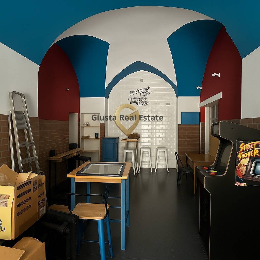 Attivit Commerciale in affitto a Brindisi, Zona Centro