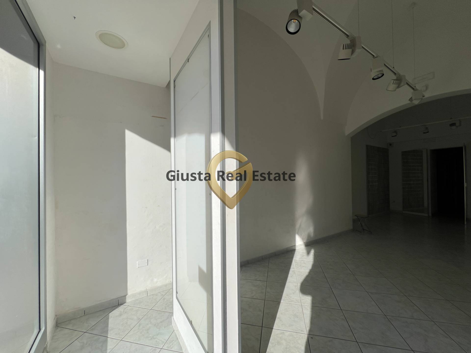 Attivit Commerciale in vendita a Mesagne