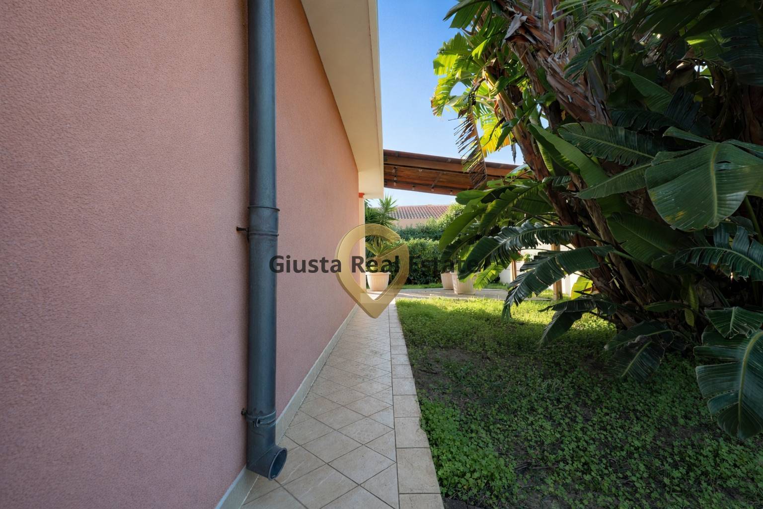 Villa o villino in vendita a Brindisi, Zona Mitrano