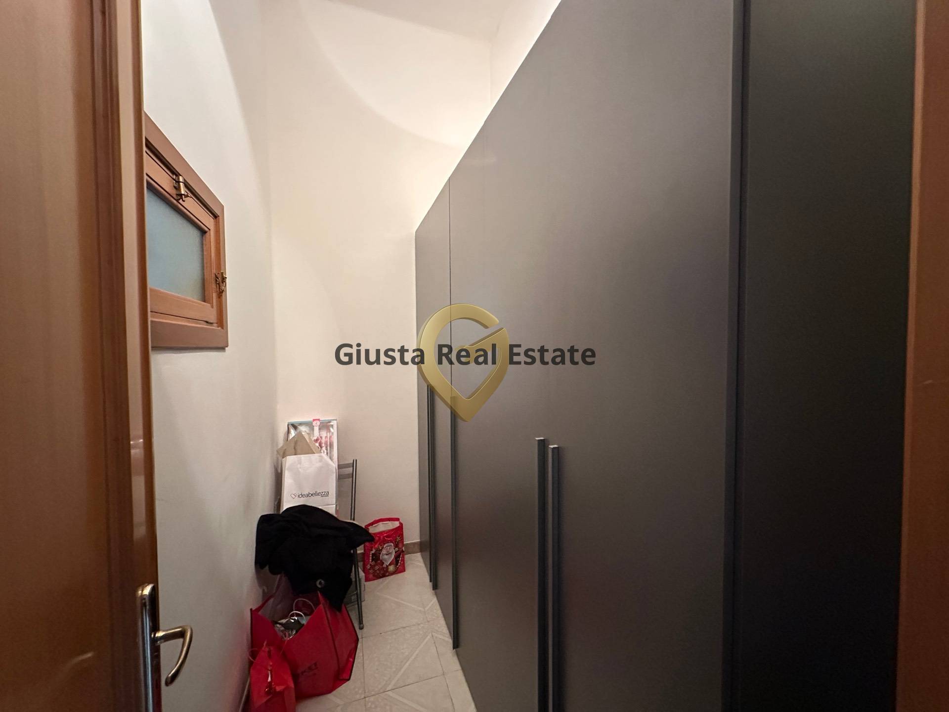 Appartamento in vendita a Brindisi, Zona Centro