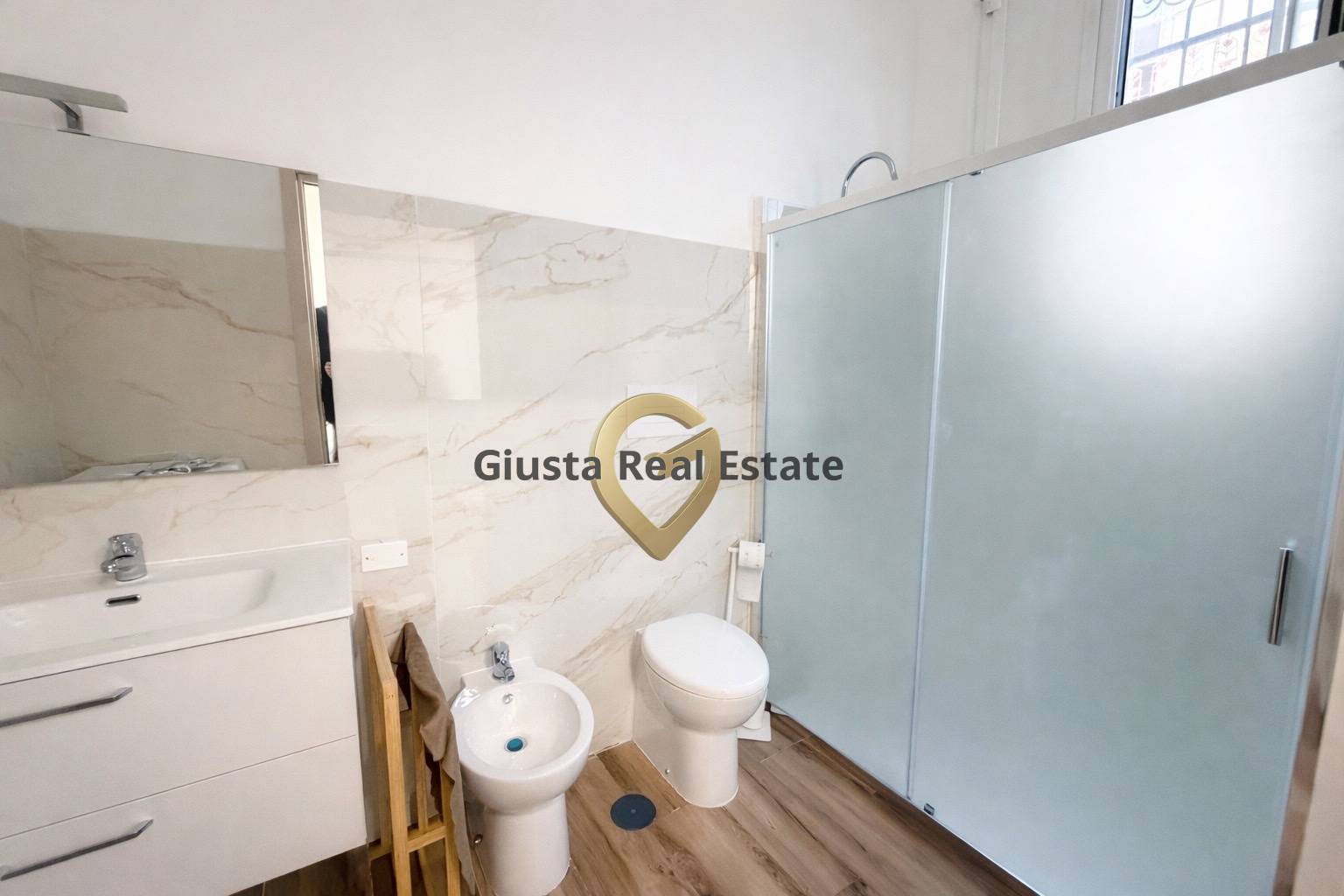 Casa Indipendente in vendita a Brindisi, Zona Centro